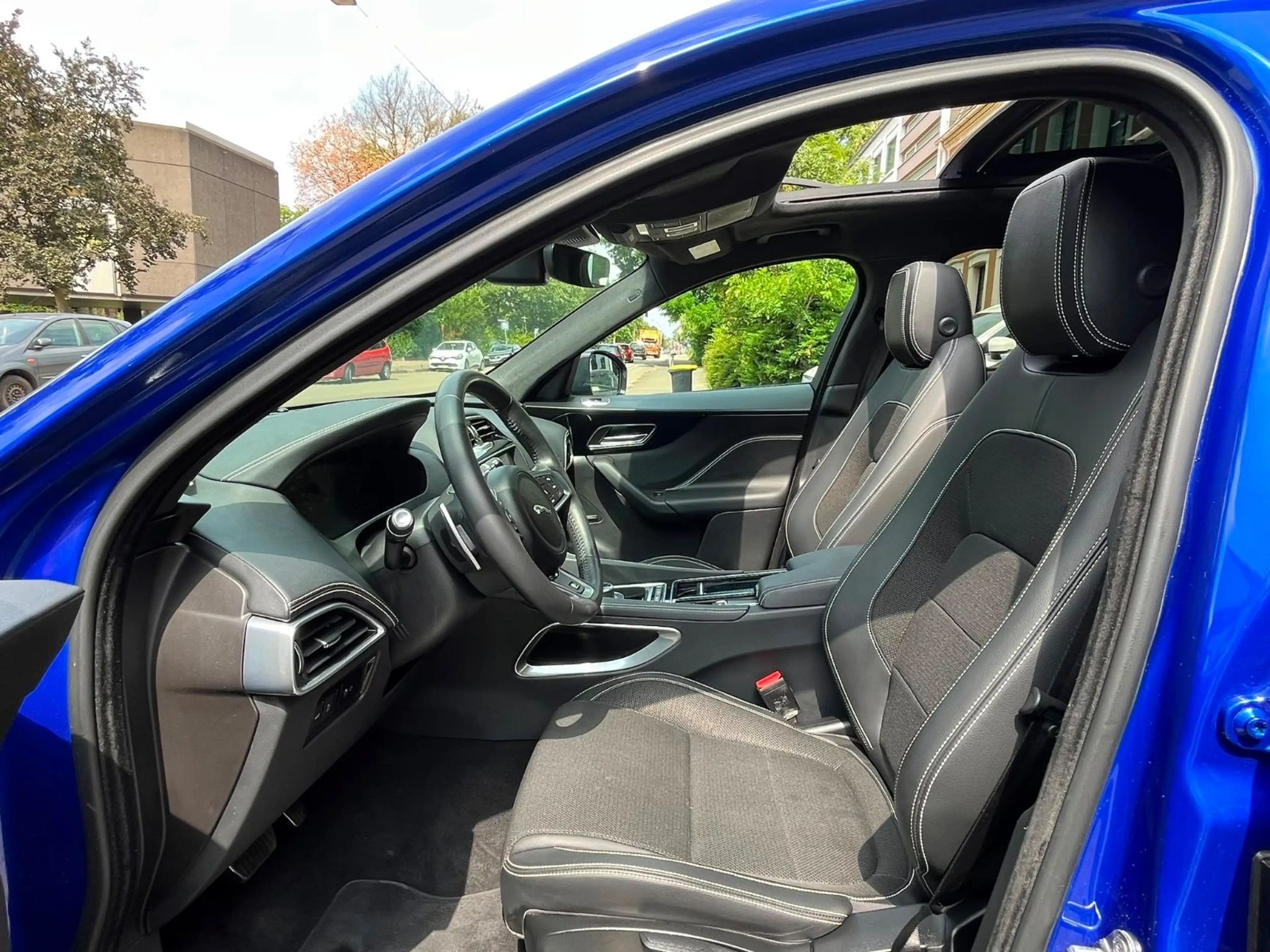 Jaguar F-Pace F-PACE R-Sport AWD 25d, Aut. PANORAMA — photo 11
