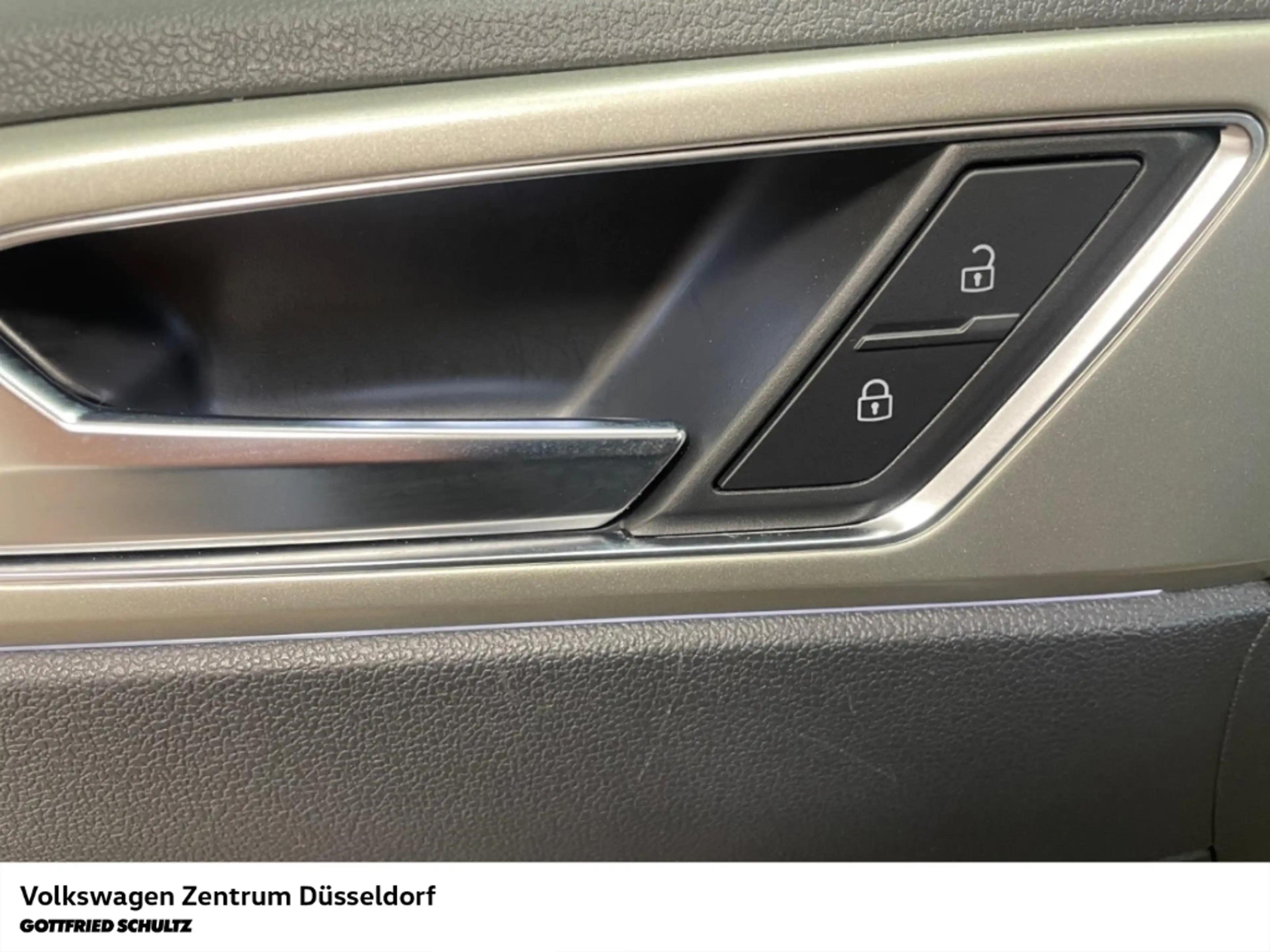 Volkswagen Polo Life 1.0 TSI DSG Navi Pano Kamera Sitzheiz — photo 11
