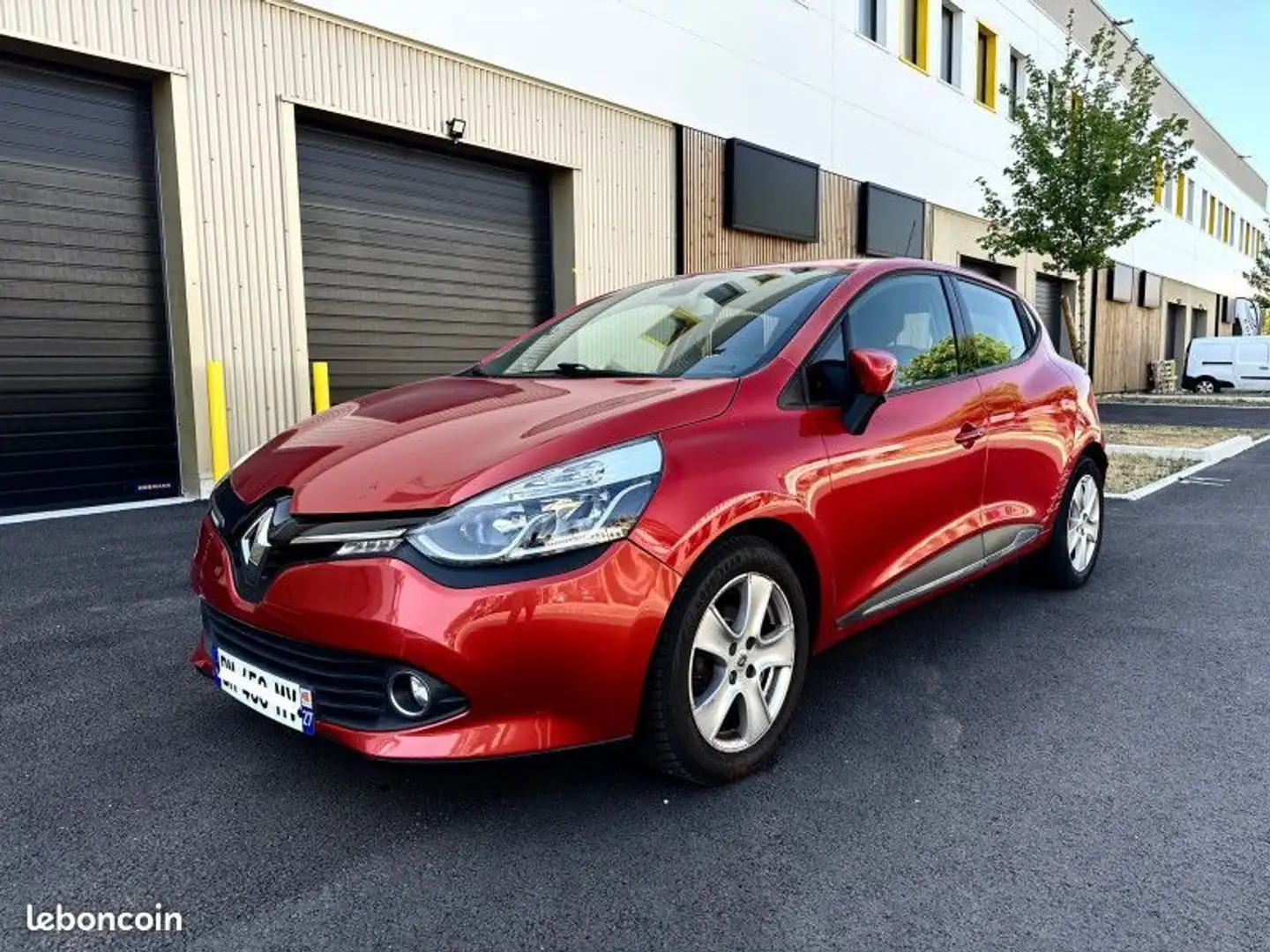 Renault Clio IV 0.9 TCE 90CH ENERGY INTENS GPS Rouge - 1