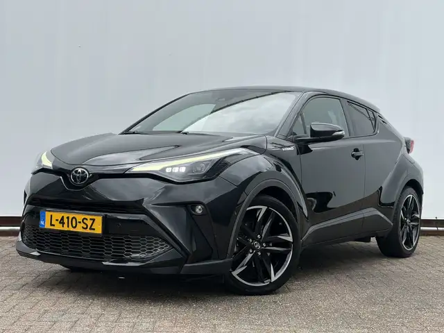 Toyota C-HR view 9