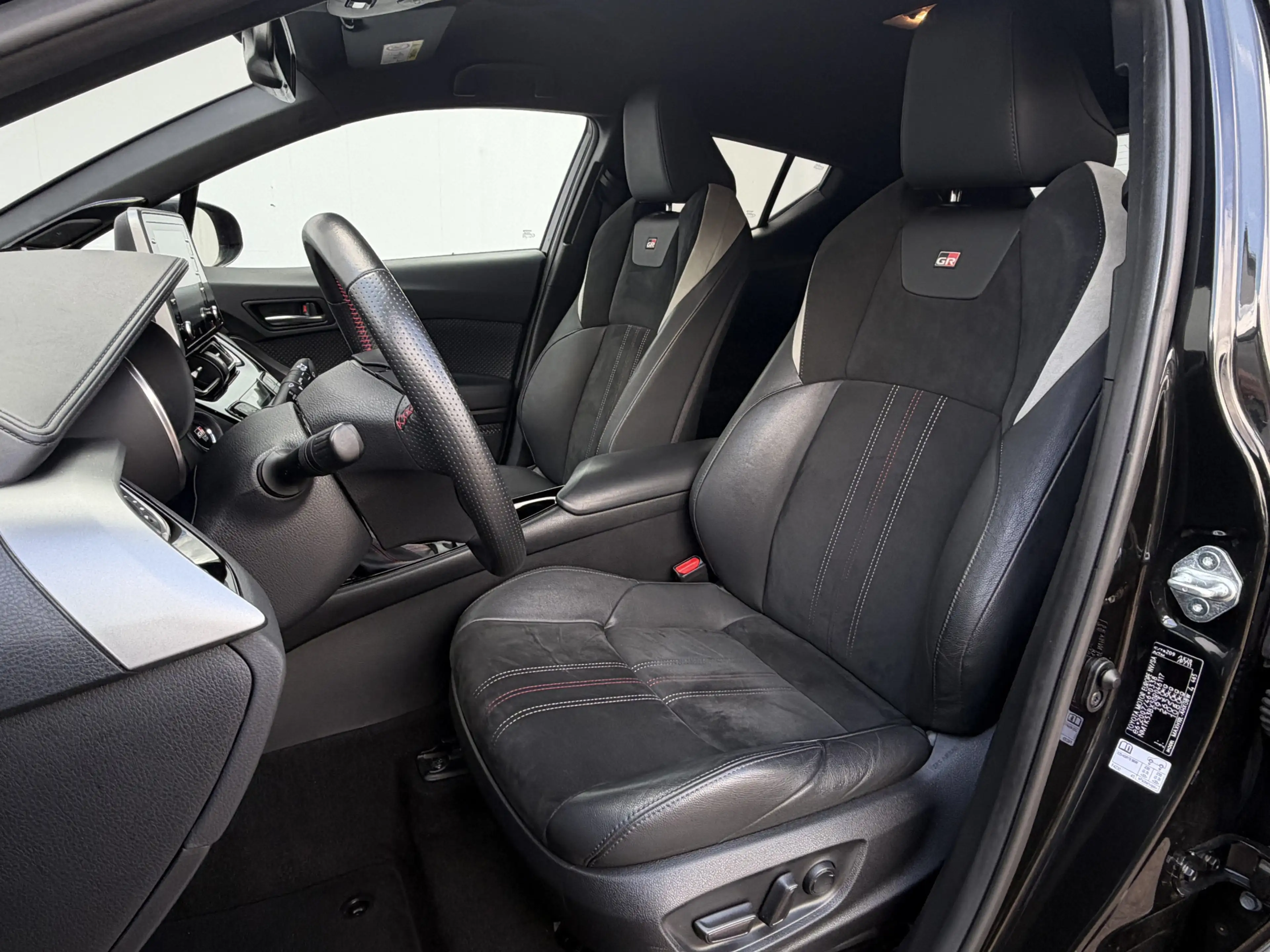 Toyota C-HR 2.0 Hybrid GR-Sport JBL Camera Alcantara Stoelverw — photo 49
