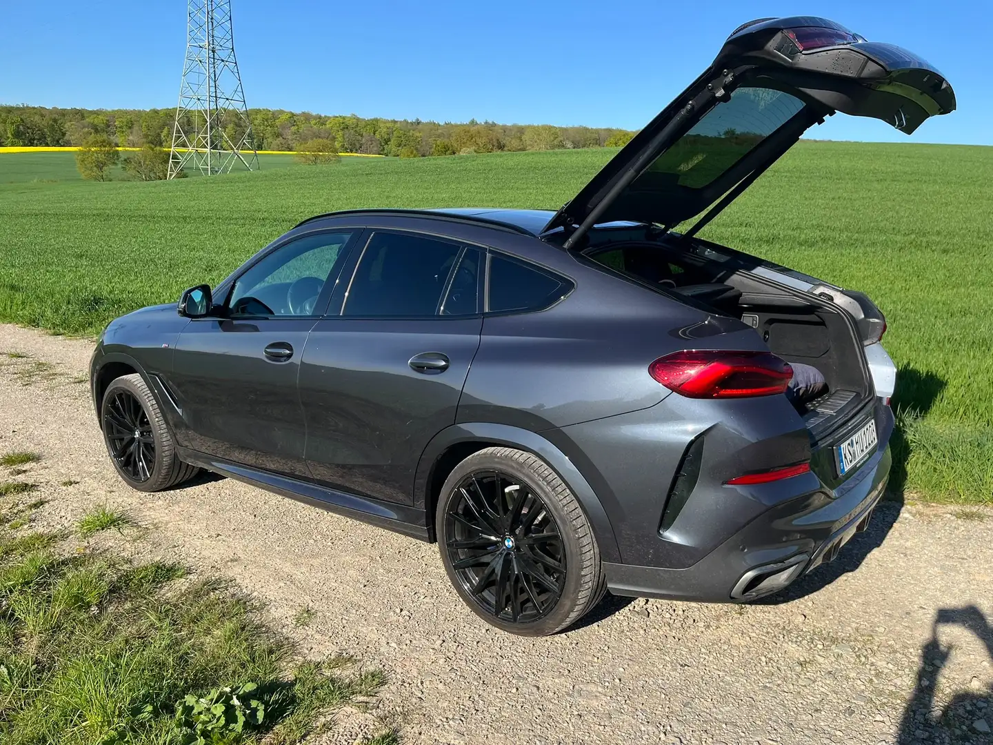 BMW X6 M X6 M50i Grau - 1