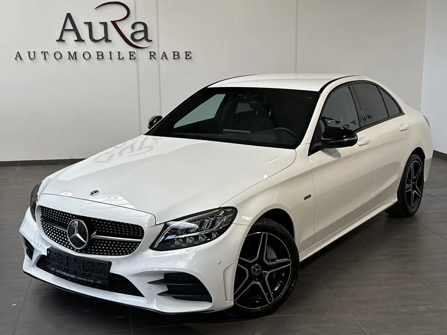 Mercedes-Benz C 300 4Matic AMG-Line NAV+LED+WIDESCREEN+HUD+PP White - 2