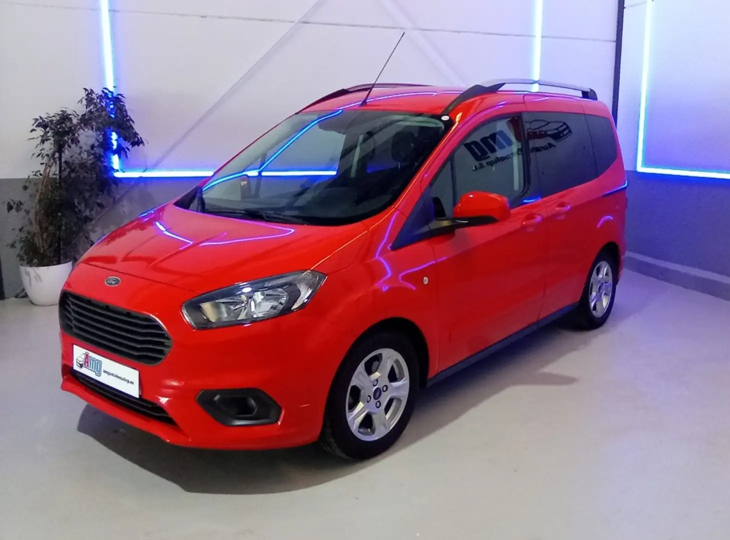 Ford Tourneo Courier 1.0 Ecoboost Ambiente Rojo - 1