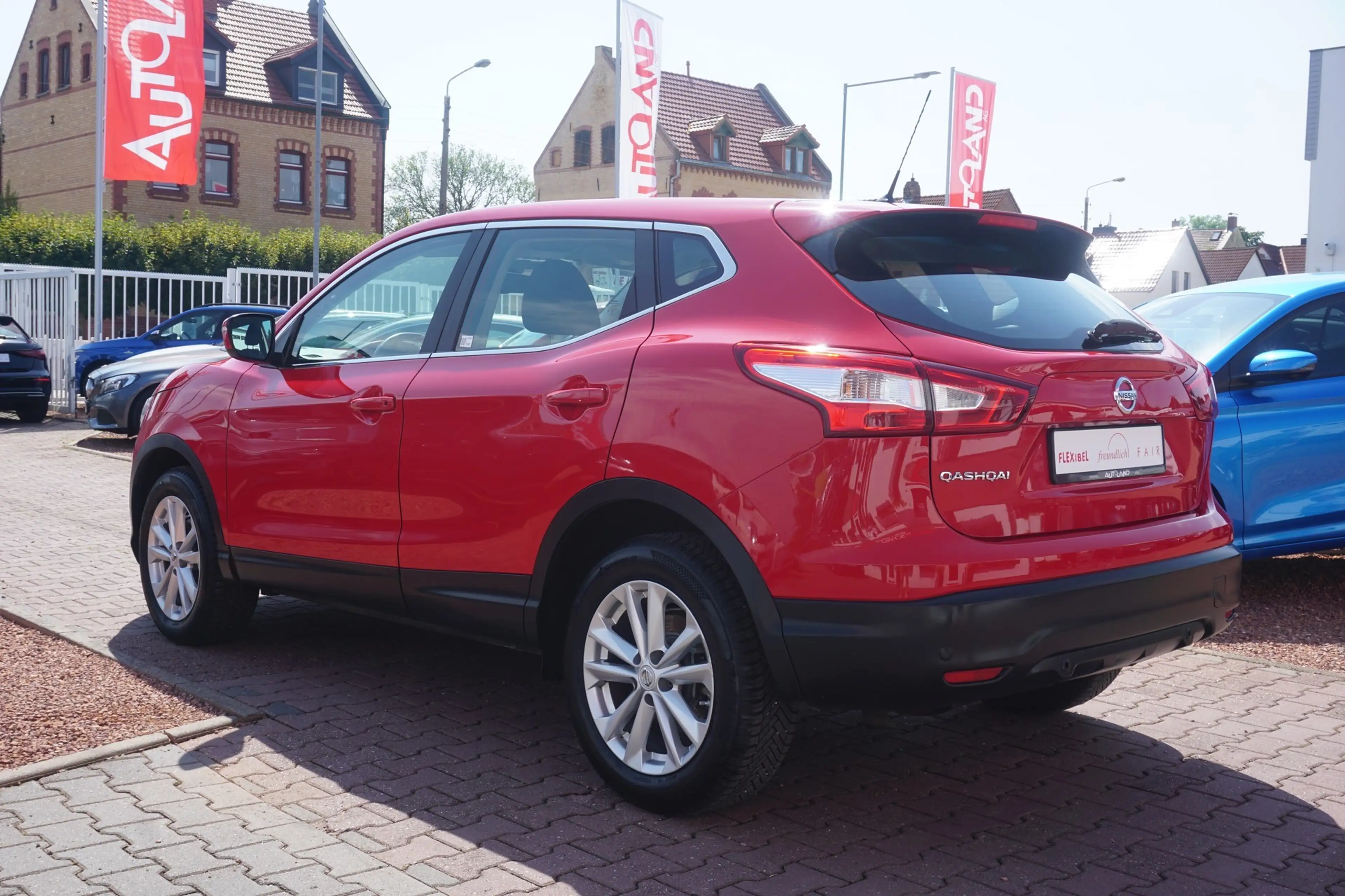 Nissan Qashqai 1.3 DCT Klimaaut. Navi Kamera DAB PDC — photo 3
