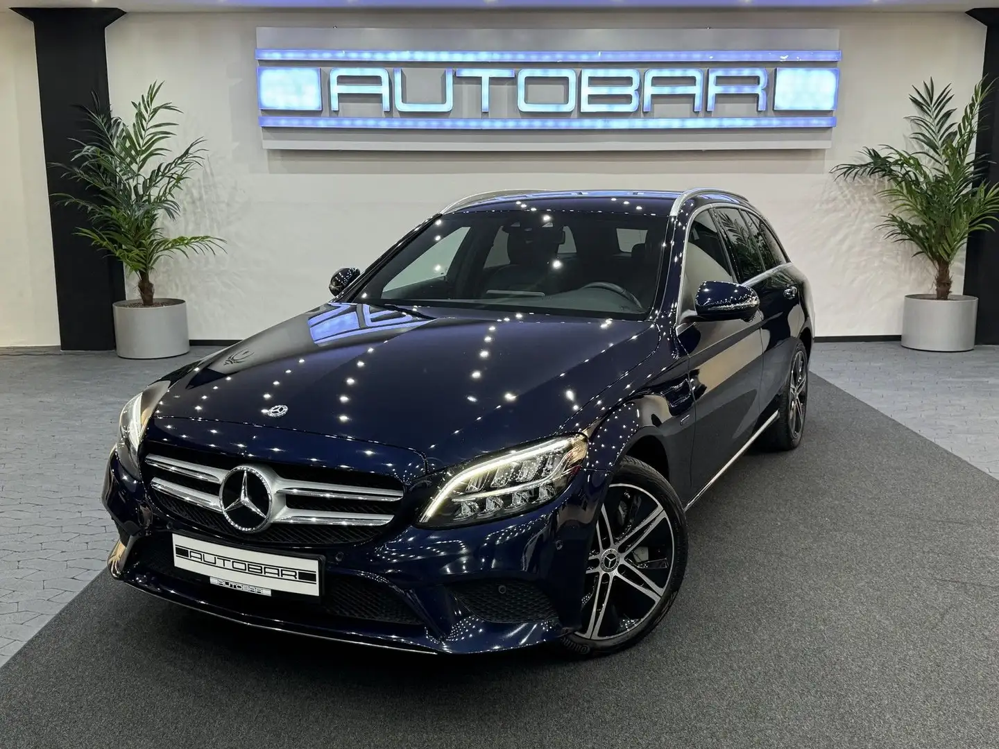 Mercedes-Benz C 300 T de Bleu - 1