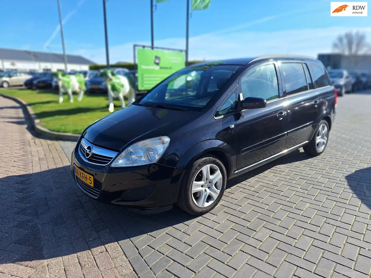 Opel Zafira 1.6 Selection / 7- persoons / APK maart 2027 Negro - 1