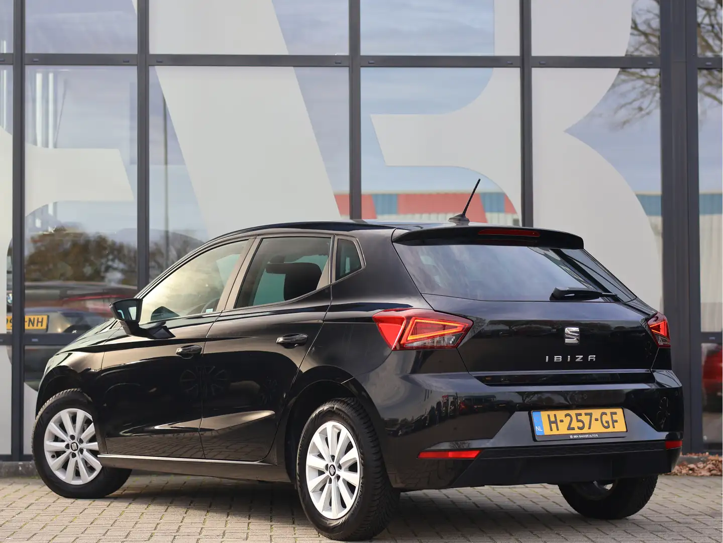 SEAT Ibiza 1.0 TSI Style Business Intense | Carplay | Cam | C Noir - 2