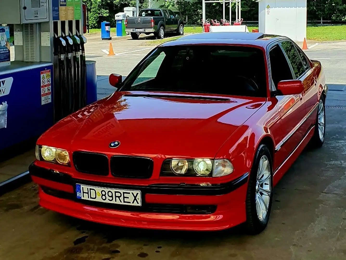 BMW 725 725tds Červená - 1