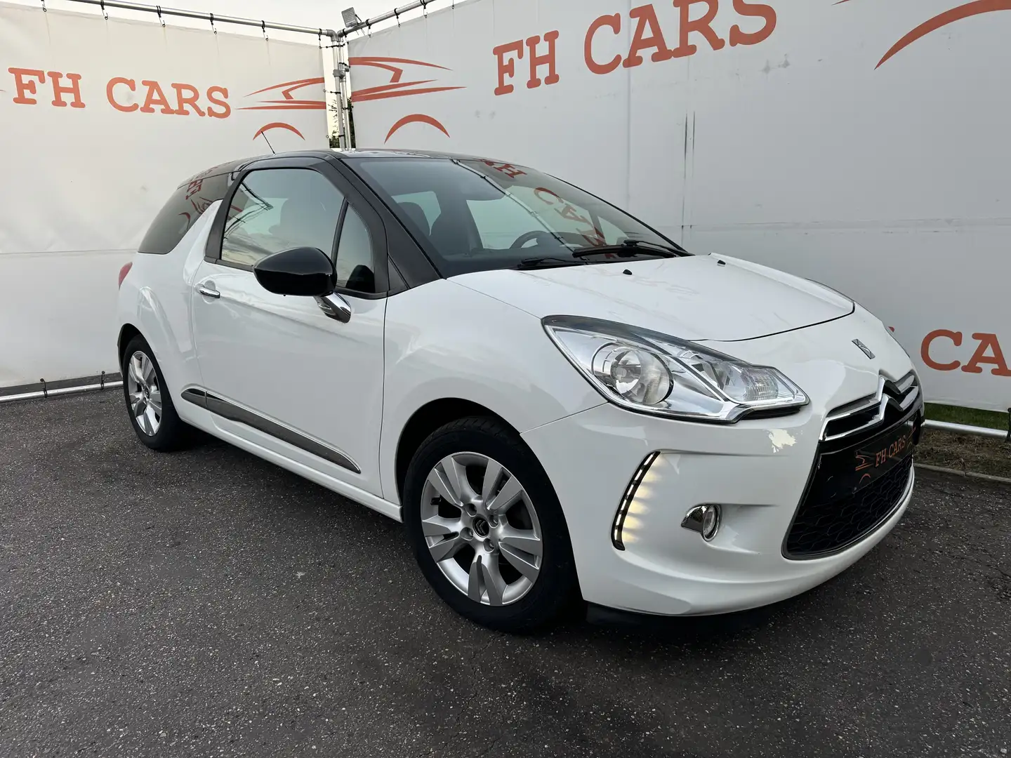 DS Automobiles DS 3 1.6 HDI GPS*LED*98g co2* 92 PK * Weiß - 2