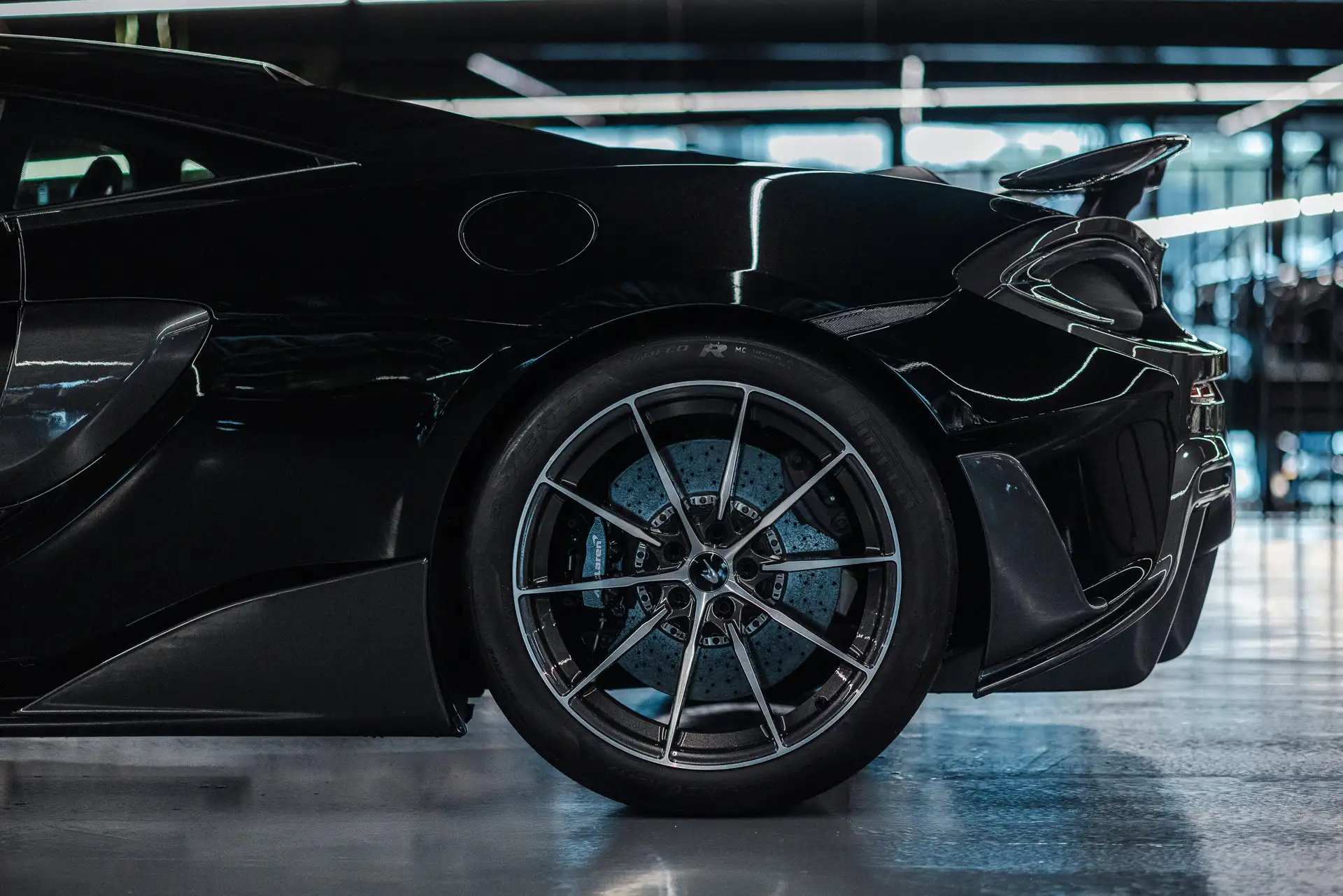 맥라렌 600LT 2019 검정 사진 6