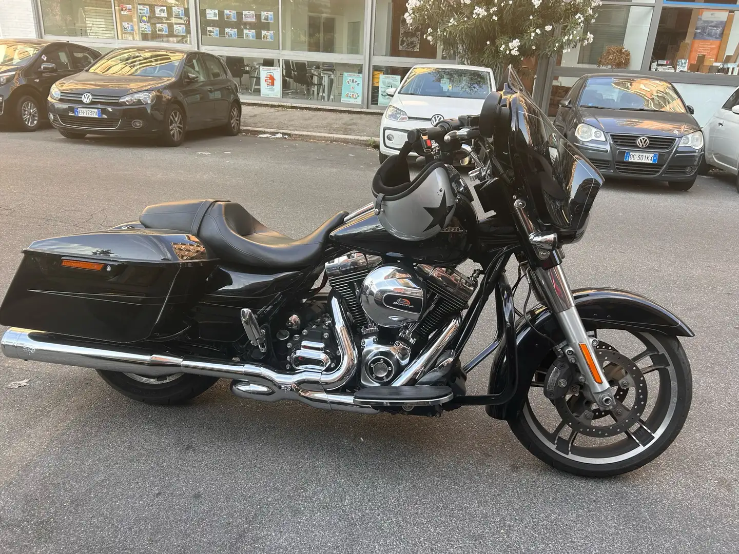 Harley-Davidson Street Glide Negru - 2