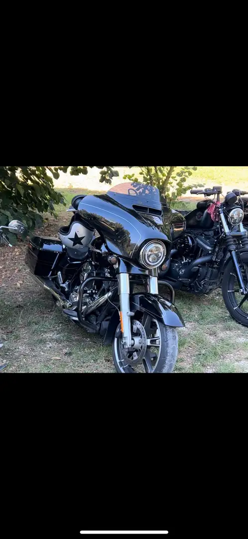Harley-Davidson Street Glide Negru - 1