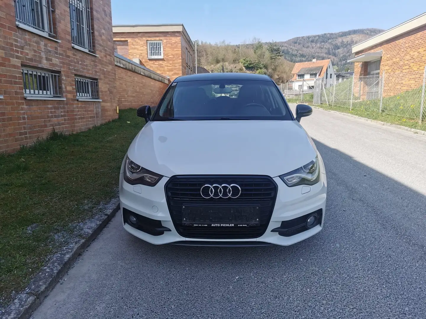 Audi A1 A1 SB 1,6 TDI admired admired Weiß - 2