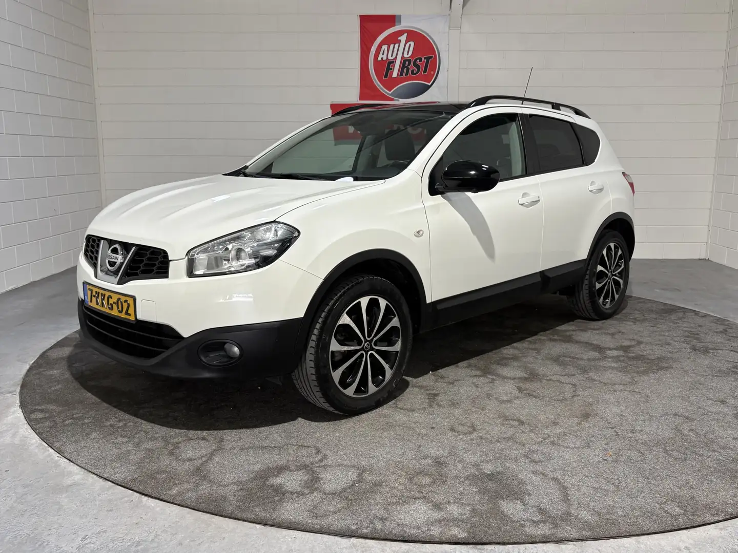 Nissan Qashqai 1.6 360, Luxe uitvoering, 1e eigenaar, Panoramadak Weiß - 1