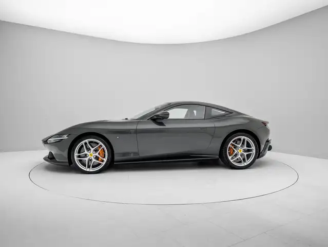 Ferrari Roma view 8