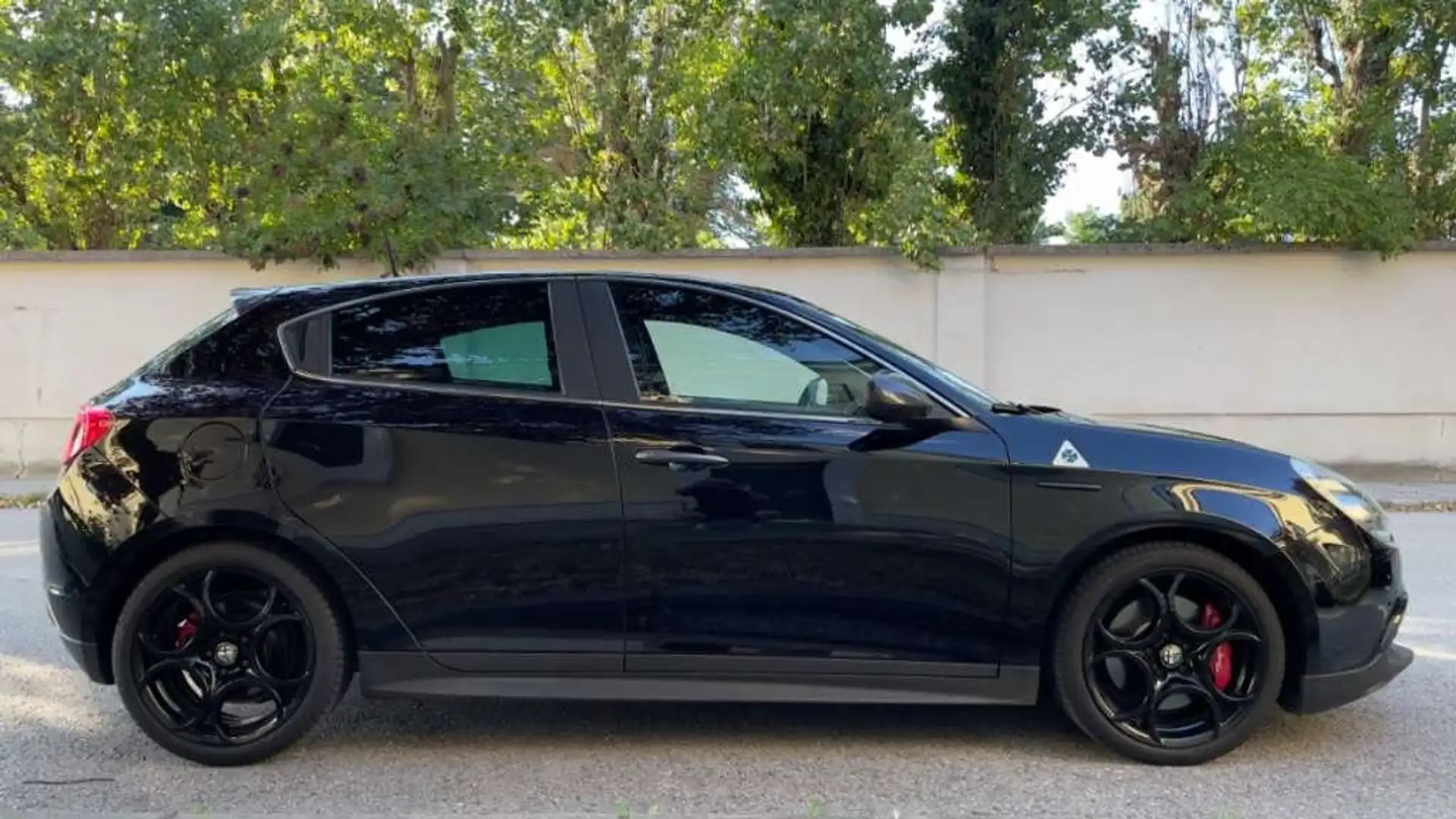 Alfa Romeo Giulietta Schwarz - 2
