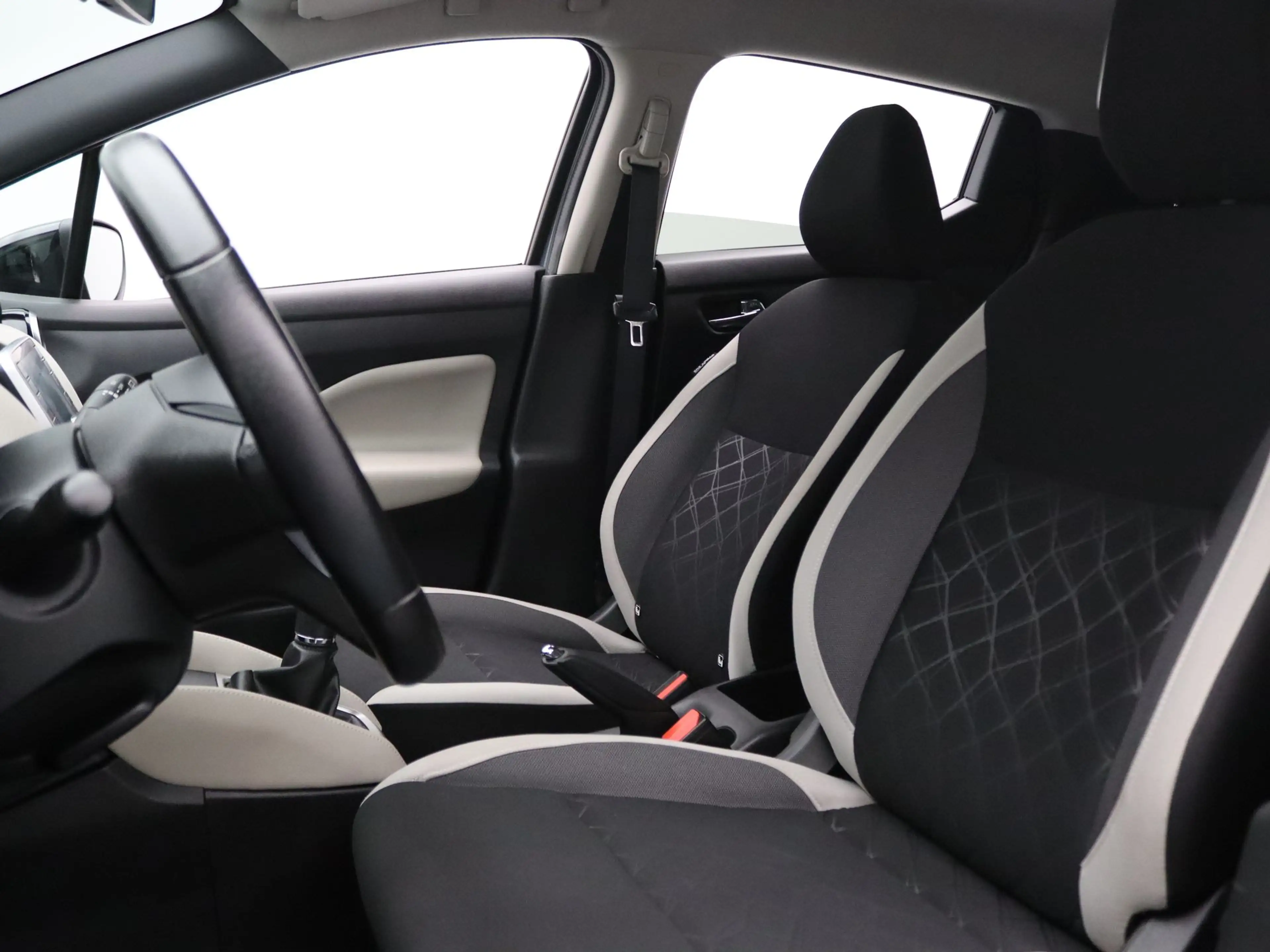 Nissan Micra 90pk IG-T N-Design Apple Carplay/Android Auto | Ai — photo 5