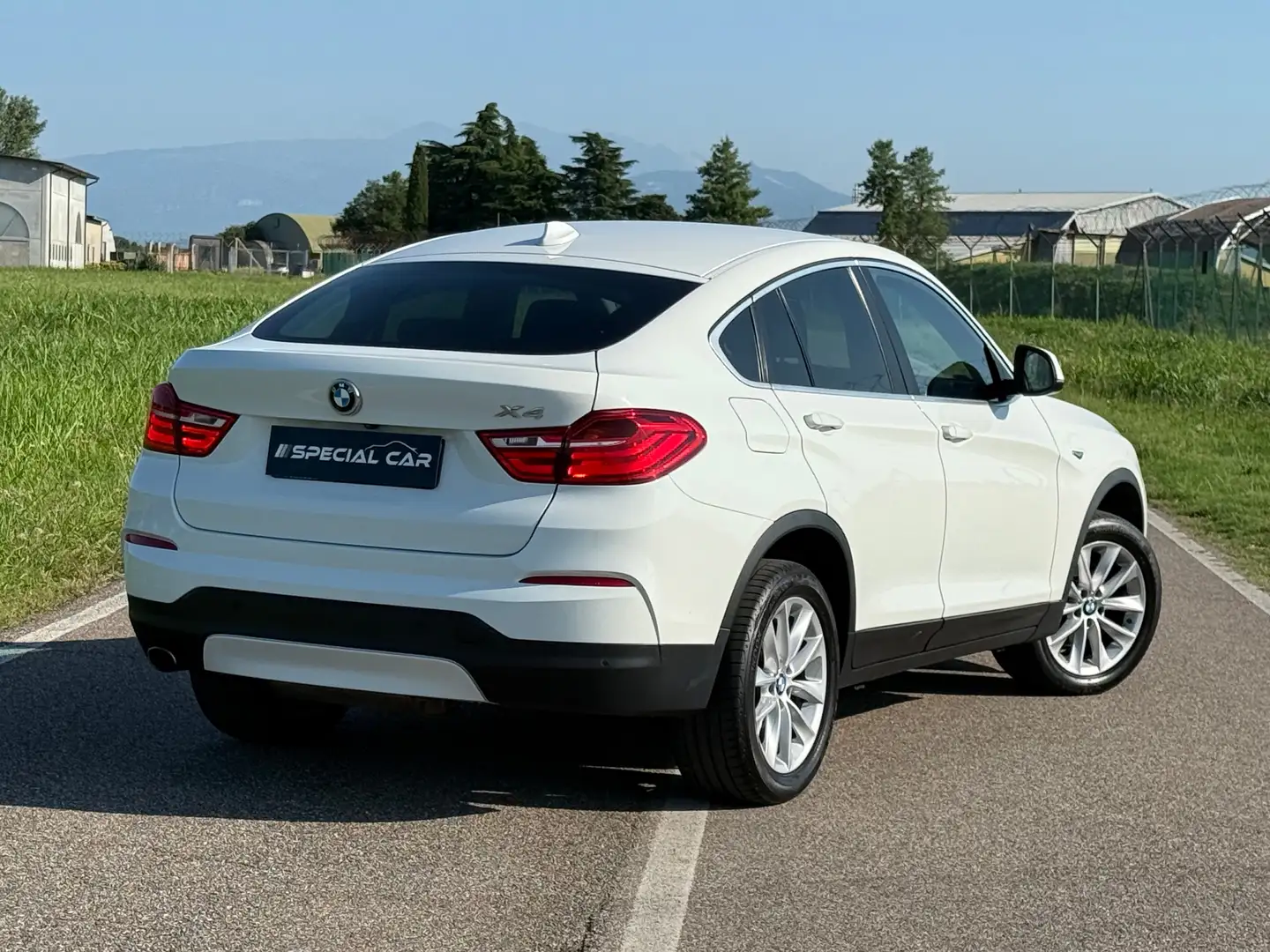 BMW X4 X4 Xdrive20d business aut. 190cv "SOLO 79000KM" Blanc - 2