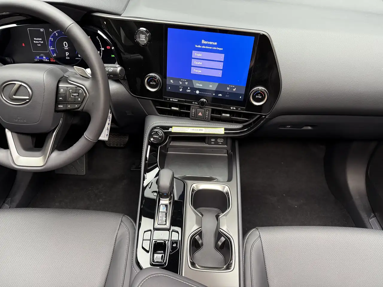 Lexus NX снимка Lexus NX