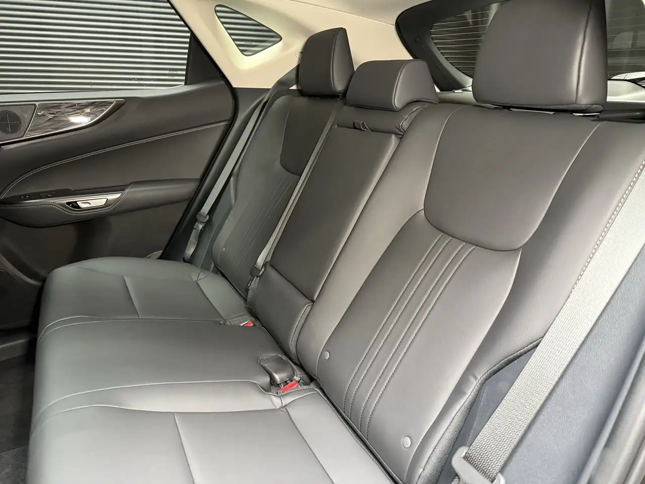 Lexus NX снимка Lexus NX