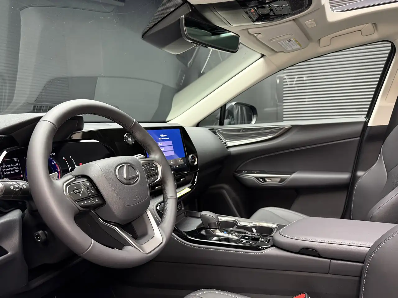 Lexus NX снимка Lexus NX