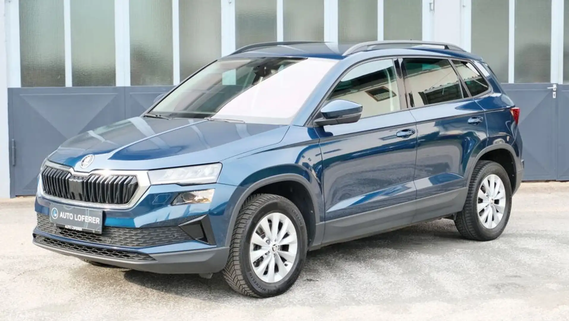 Skoda Karoq Ambition Blau - 1