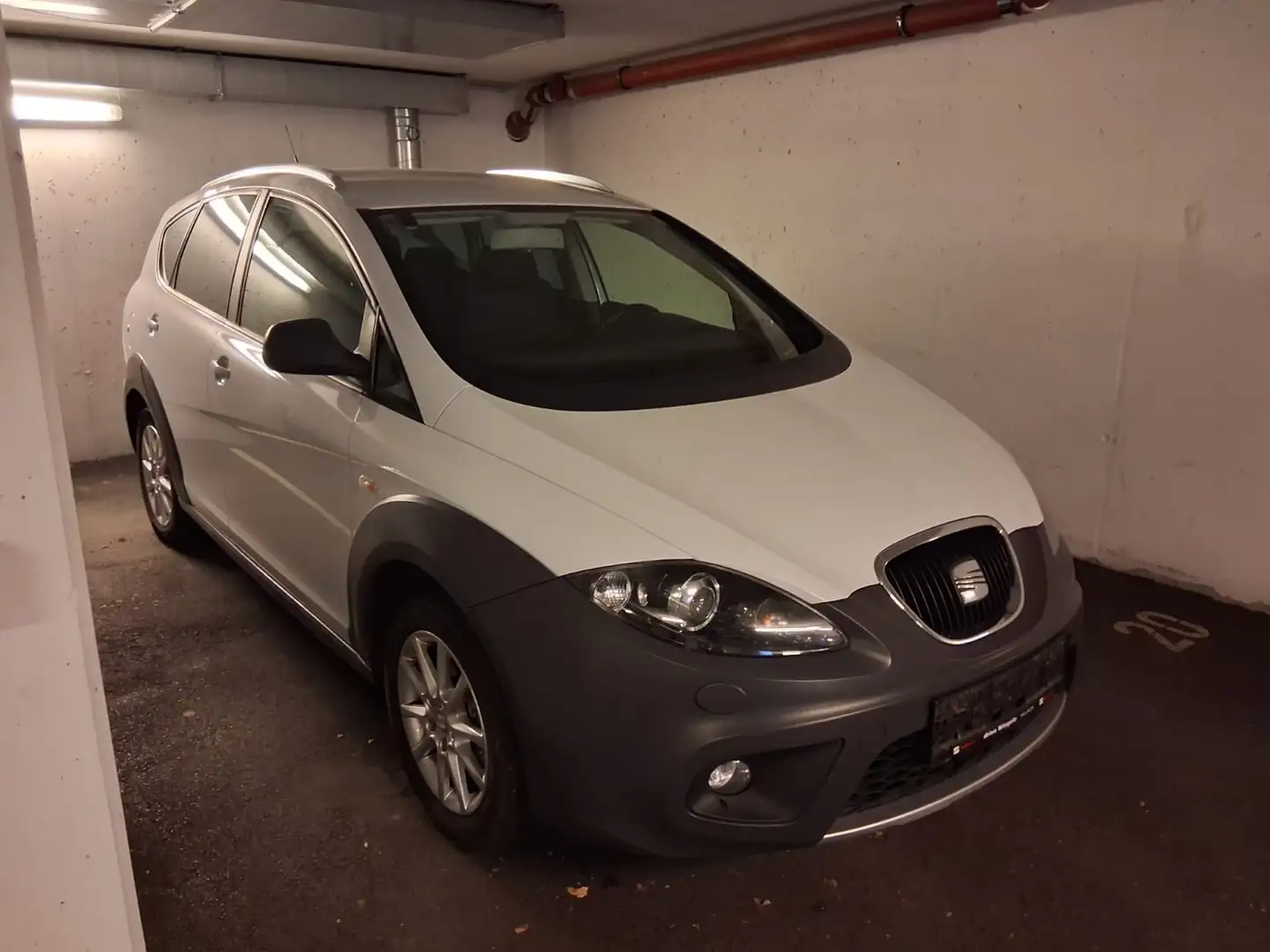 SEAT Altea XL Altea XL 03.2027 Diesel 4x4 Freetrack 8 fach ZR gemacht Service - 1