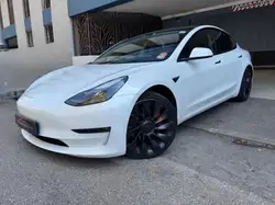 Tesla Performance AWD 534cv