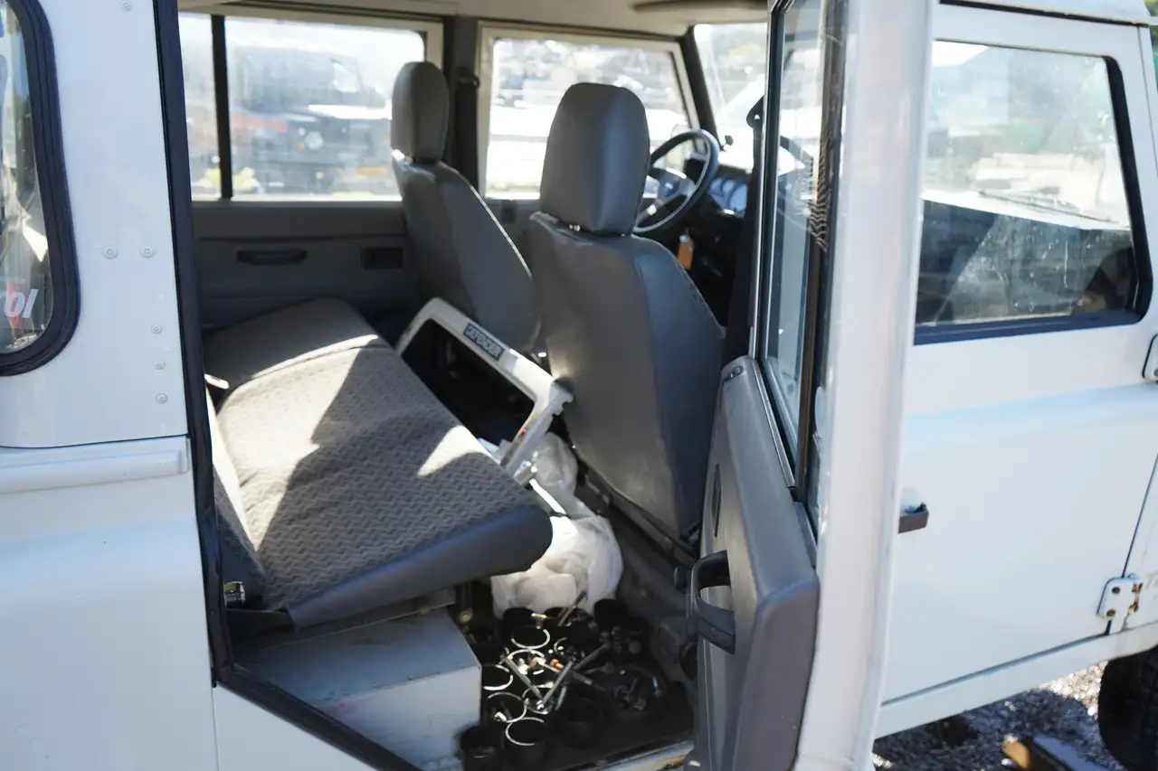 Land Rover Defender 130 crew cab, foto 11
