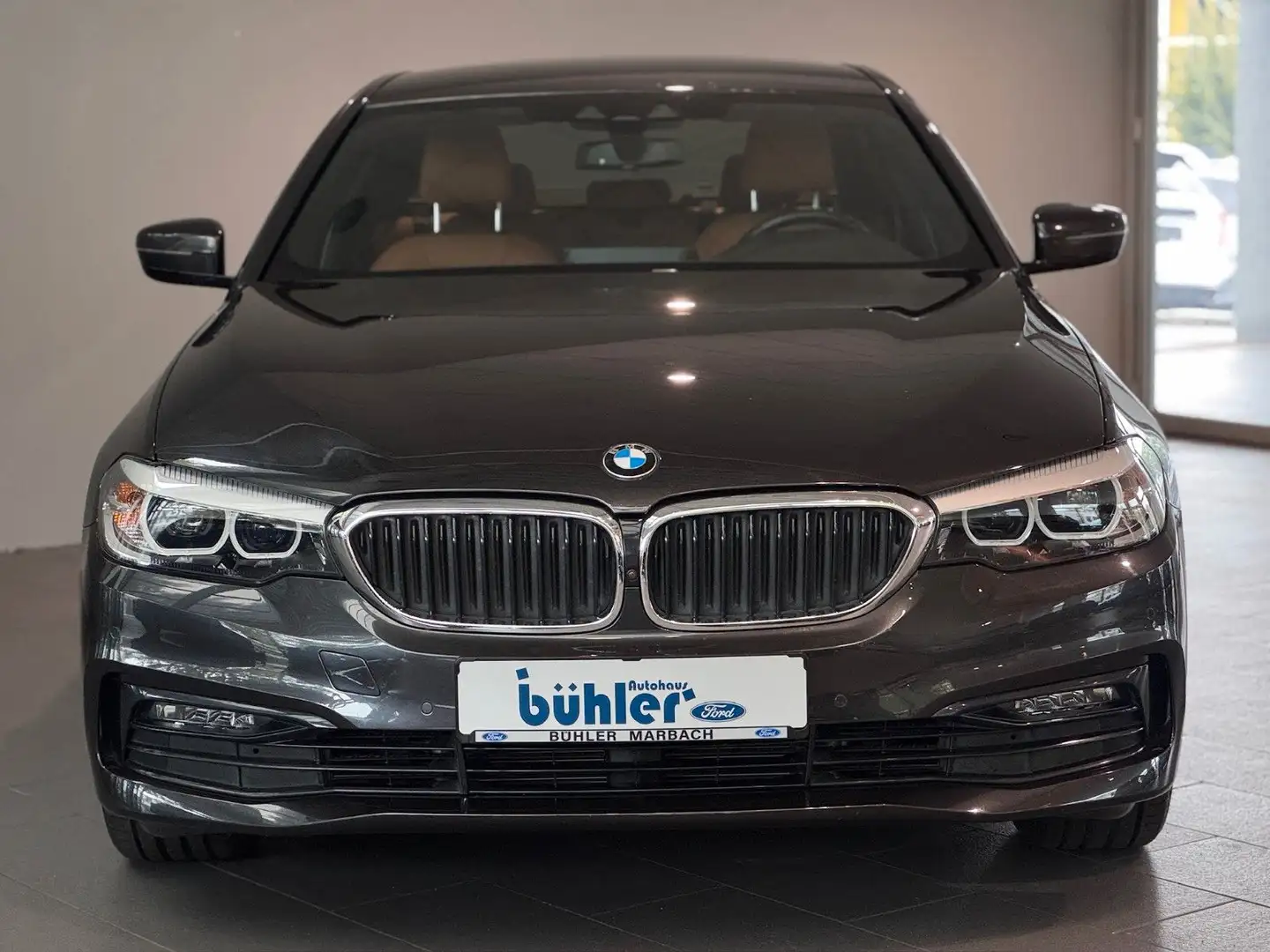 BMW 530 Baureihe 5 Lim. 530 e Sport Line *NEUE BATTERIE* Gris - 2