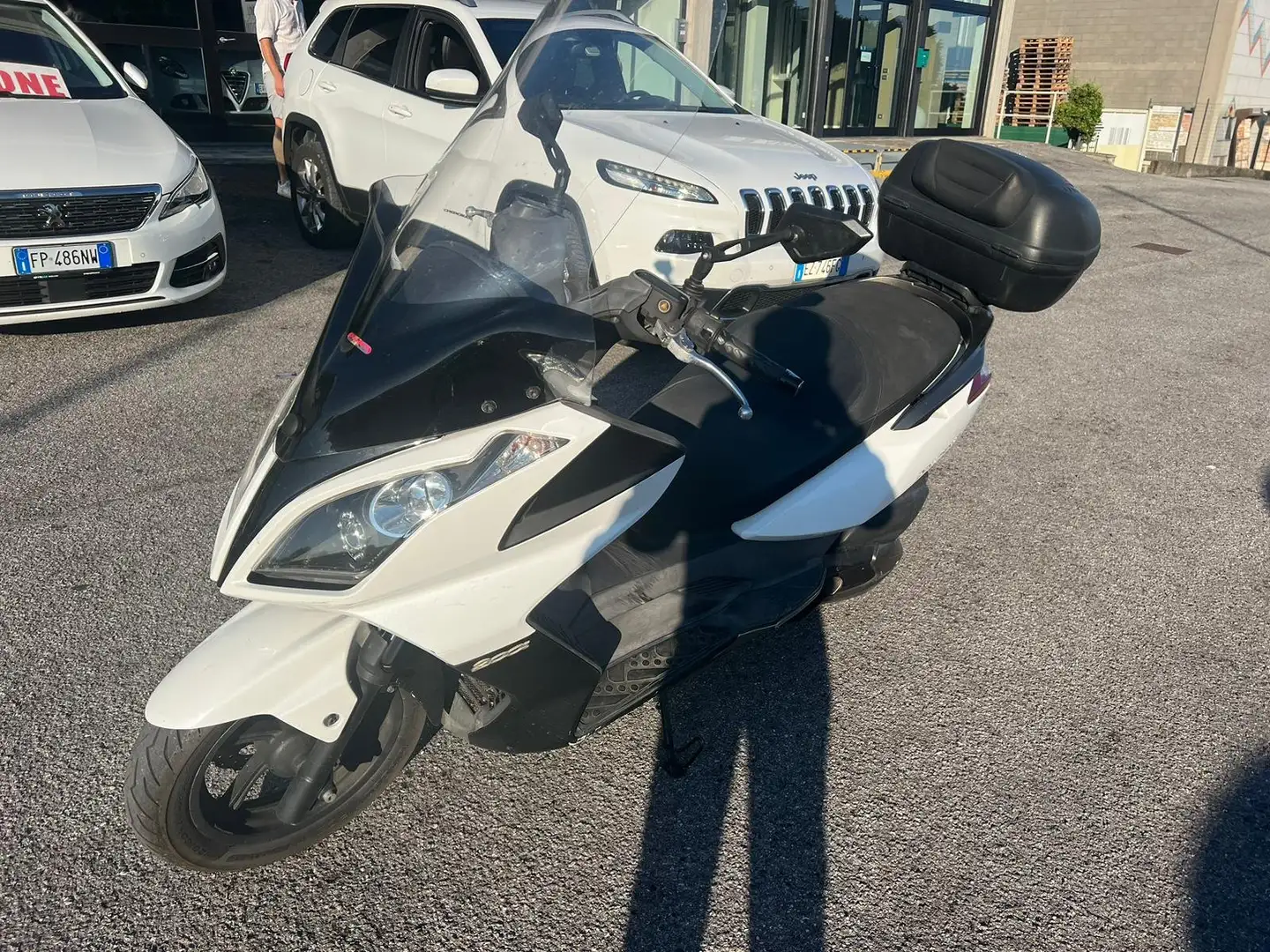 Kymco Downtown 200i Blanco - 1