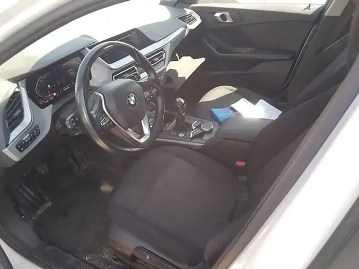 BMW Serie 1 116d (F40) 2023, foto 7