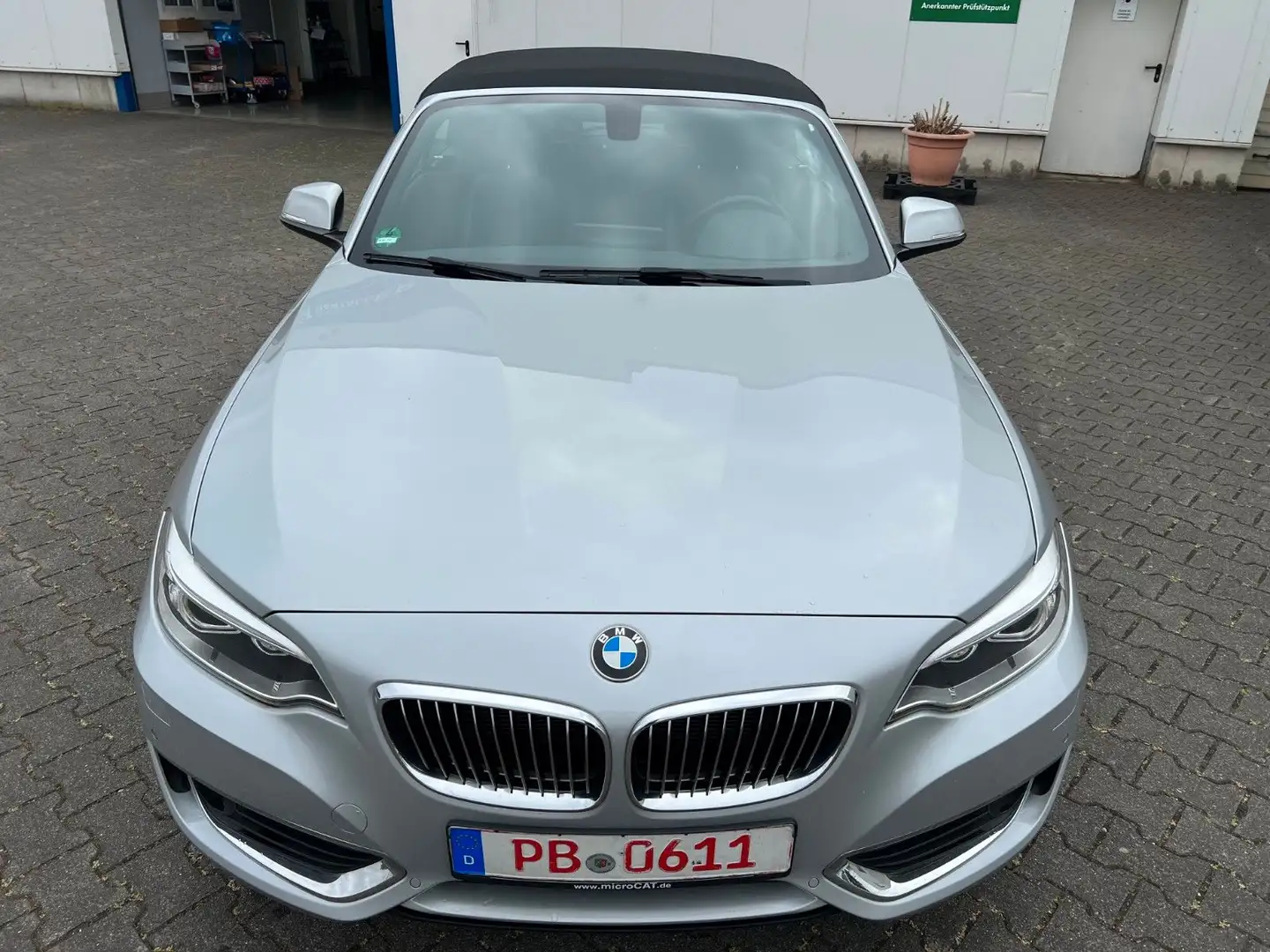 BMW 220 BMW 220d Aut Cabrio Luxury Navi Xen Leder Kamera Argent - 2