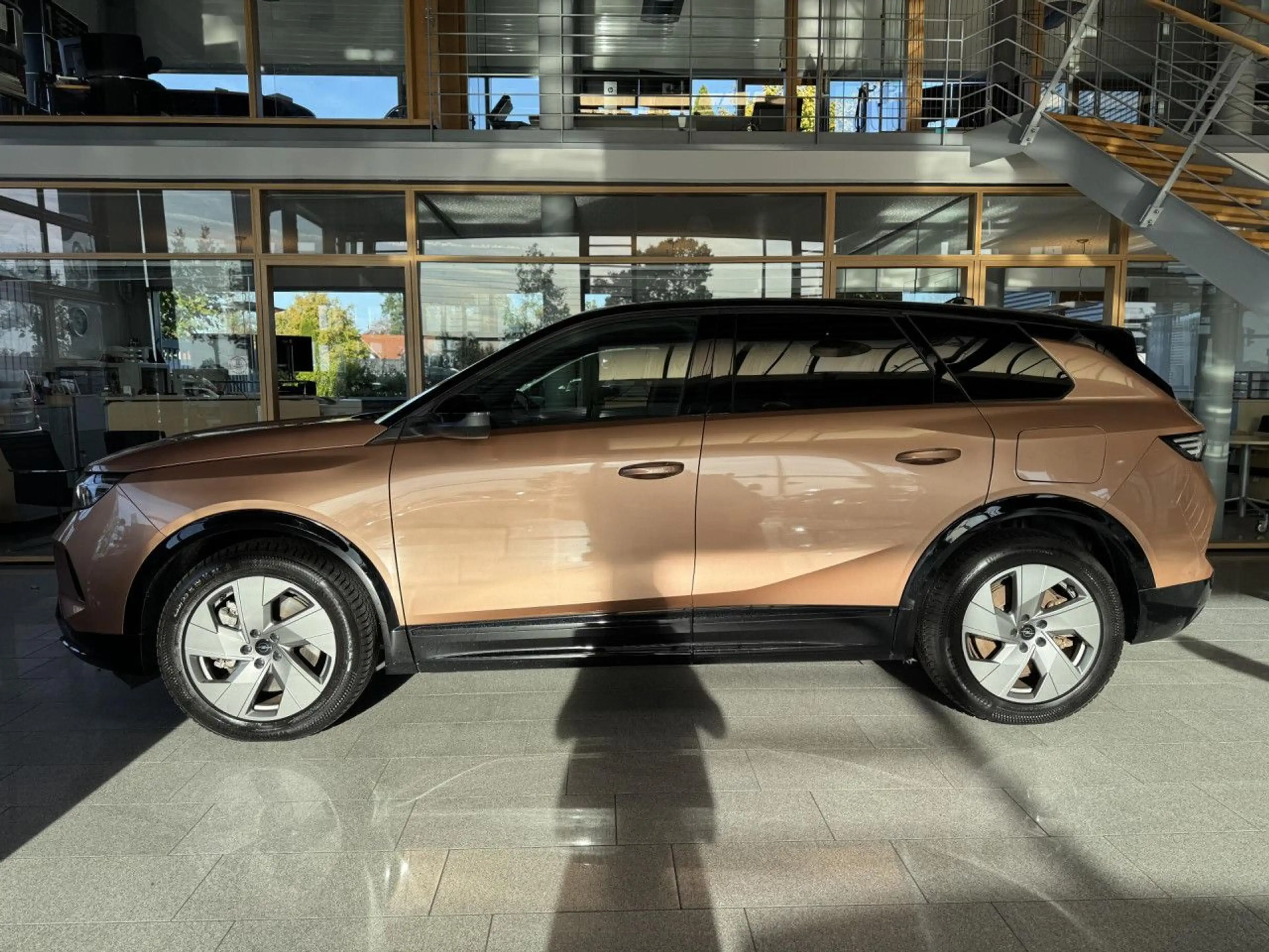 Opel Grandland Electric 73kWh GS, Pano, 360°, ACC! LED — photo 4