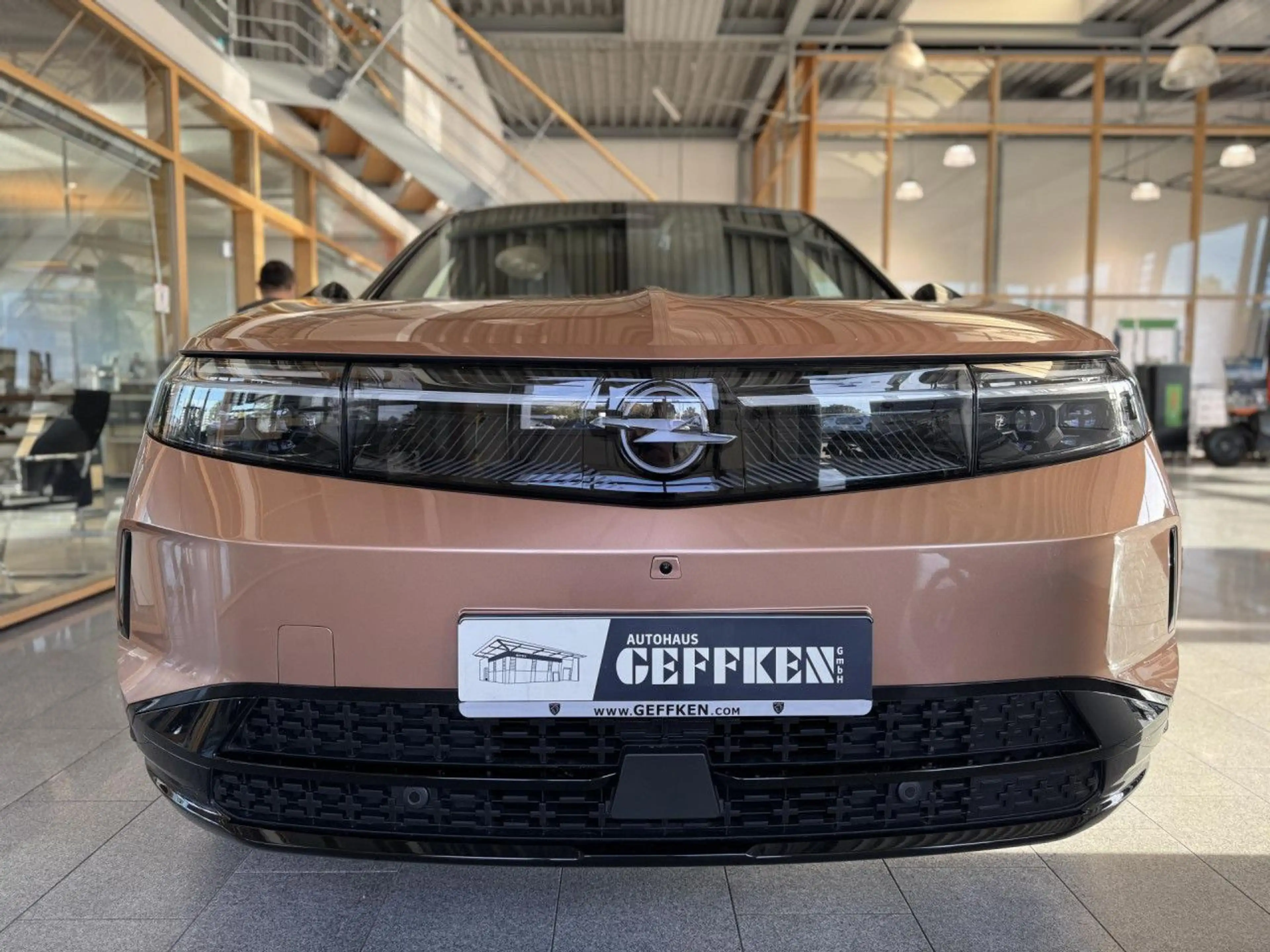 Opel Grandland Electric 73kWh GS, Pano, 360°, ACC! LED — photo 3
