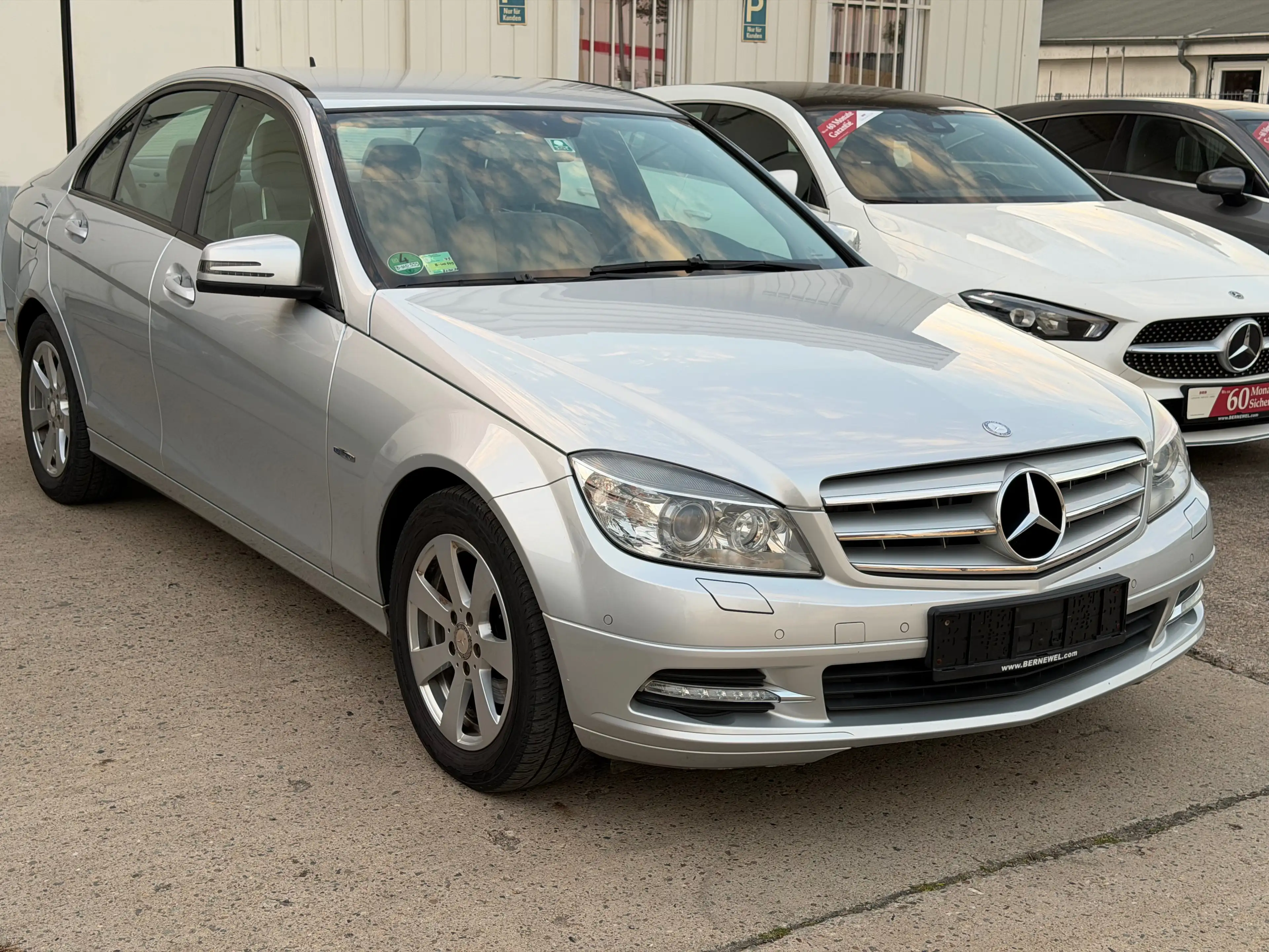 Mercedes-Benz C 180 C180 Elegance_Automatik_Klima_Sitzheizung_Anhängerkupplung — photo 3