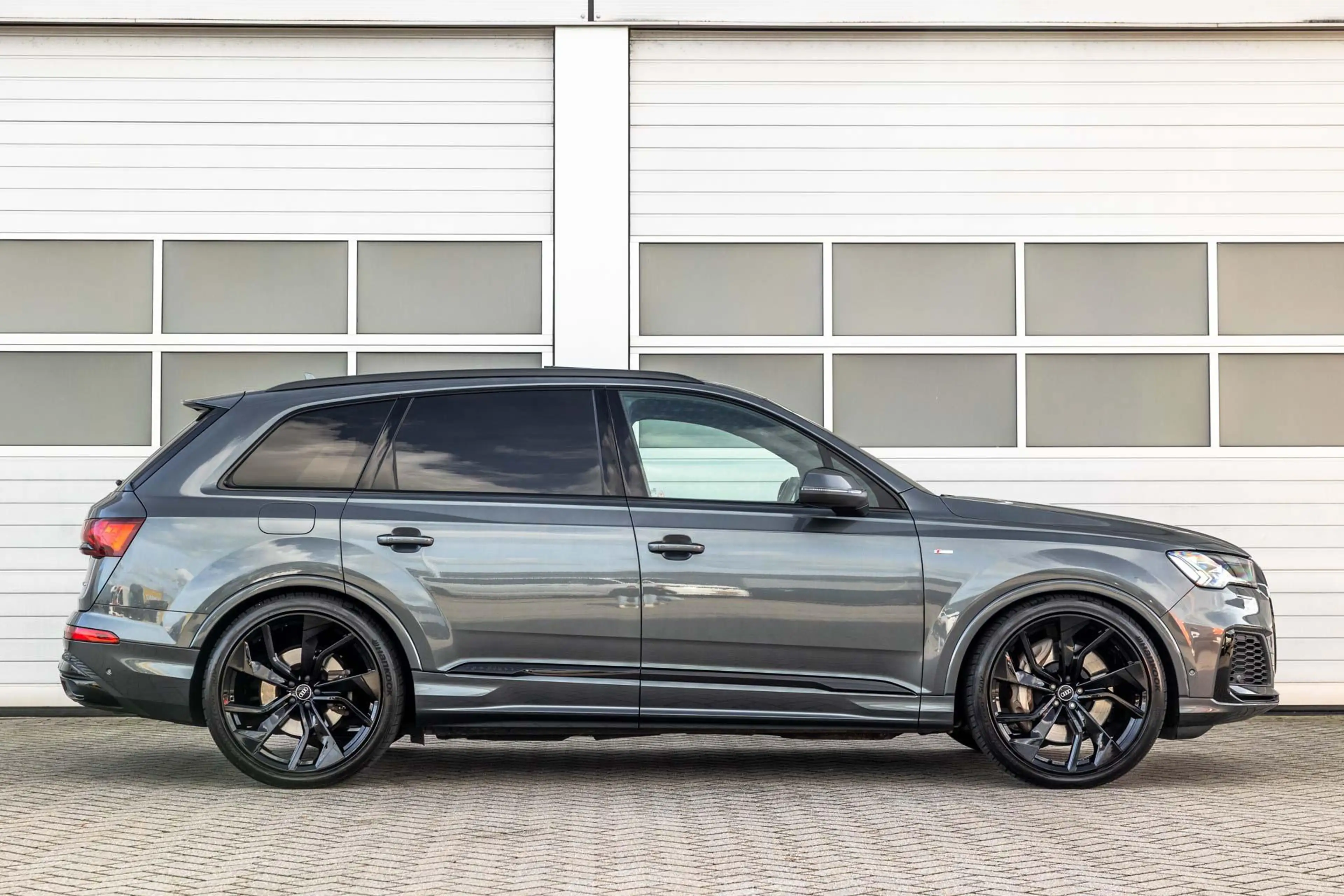 Audi Q7 55 TFSIe 381pk quattro Pro Line S | Panoramadak | — photo 3