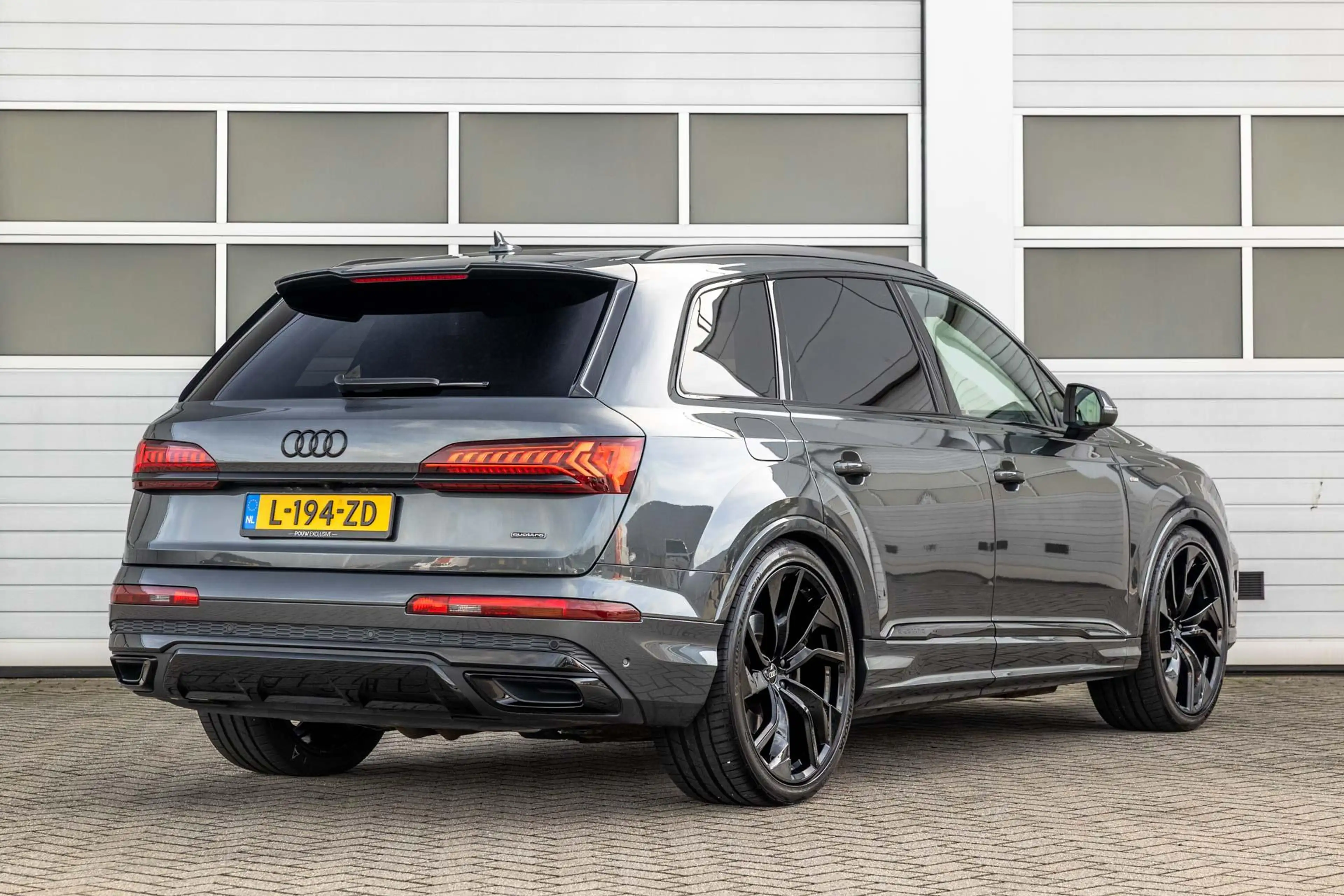 Audi Q7 55 TFSIe 381pk quattro Pro Line S | Panoramadak | — photo 2