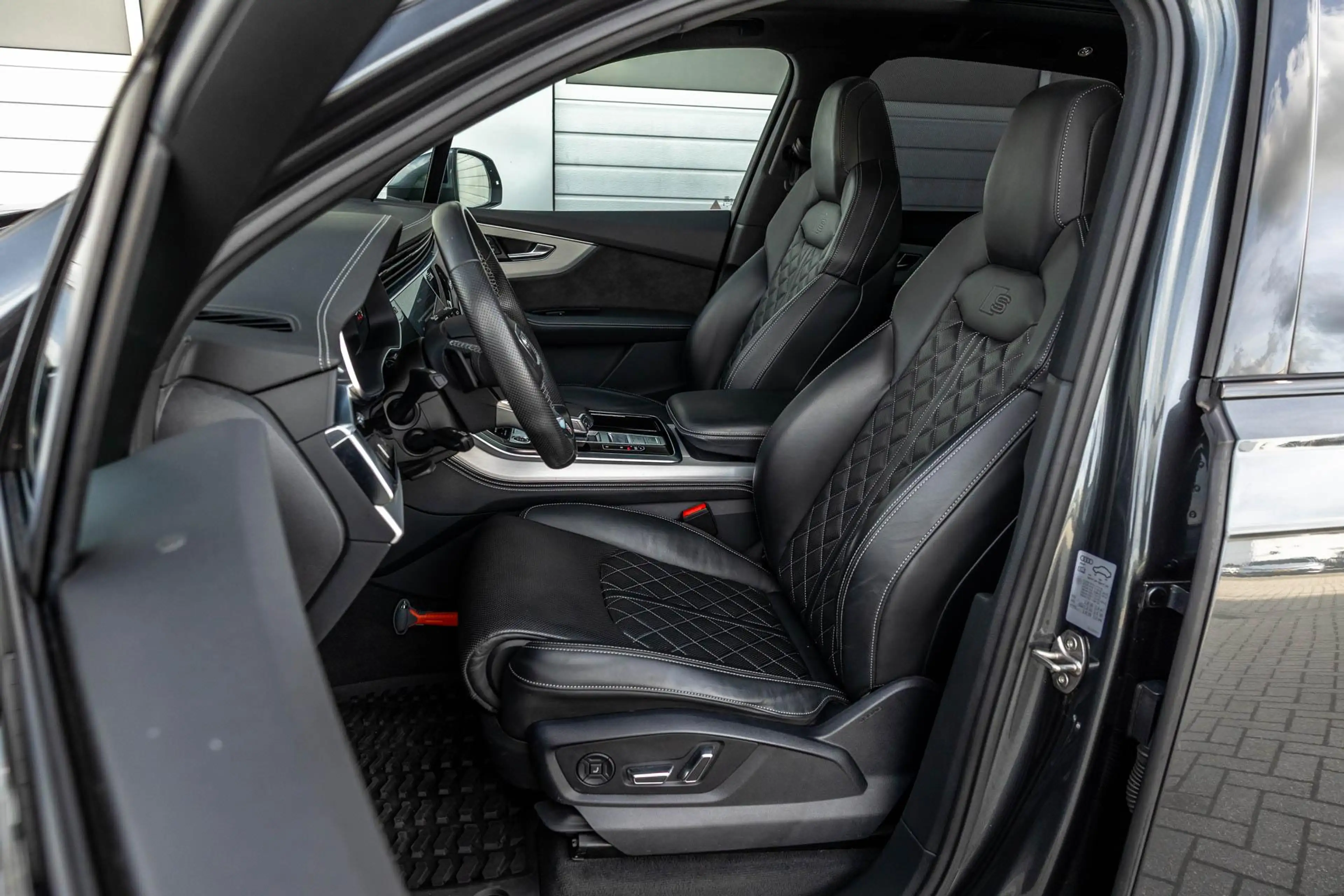 Audi Q7 55 TFSIe 381pk quattro Pro Line S | Panoramadak | — photo 4