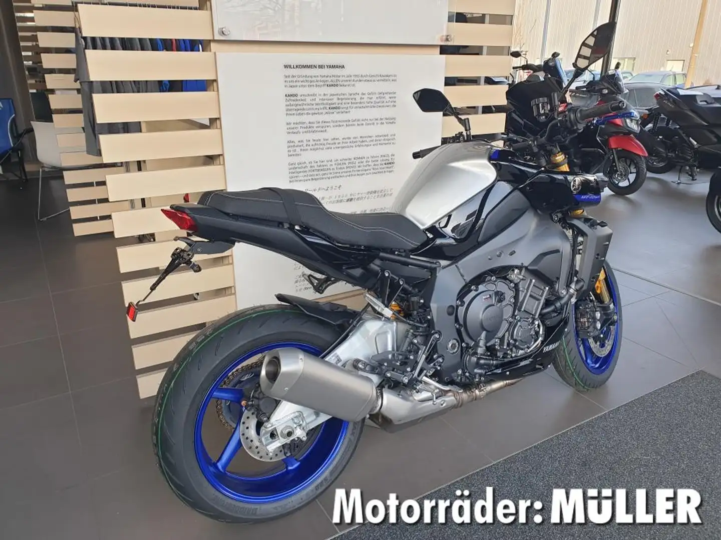 Yamaha MT-10 SP 2024 Schwarz - 2