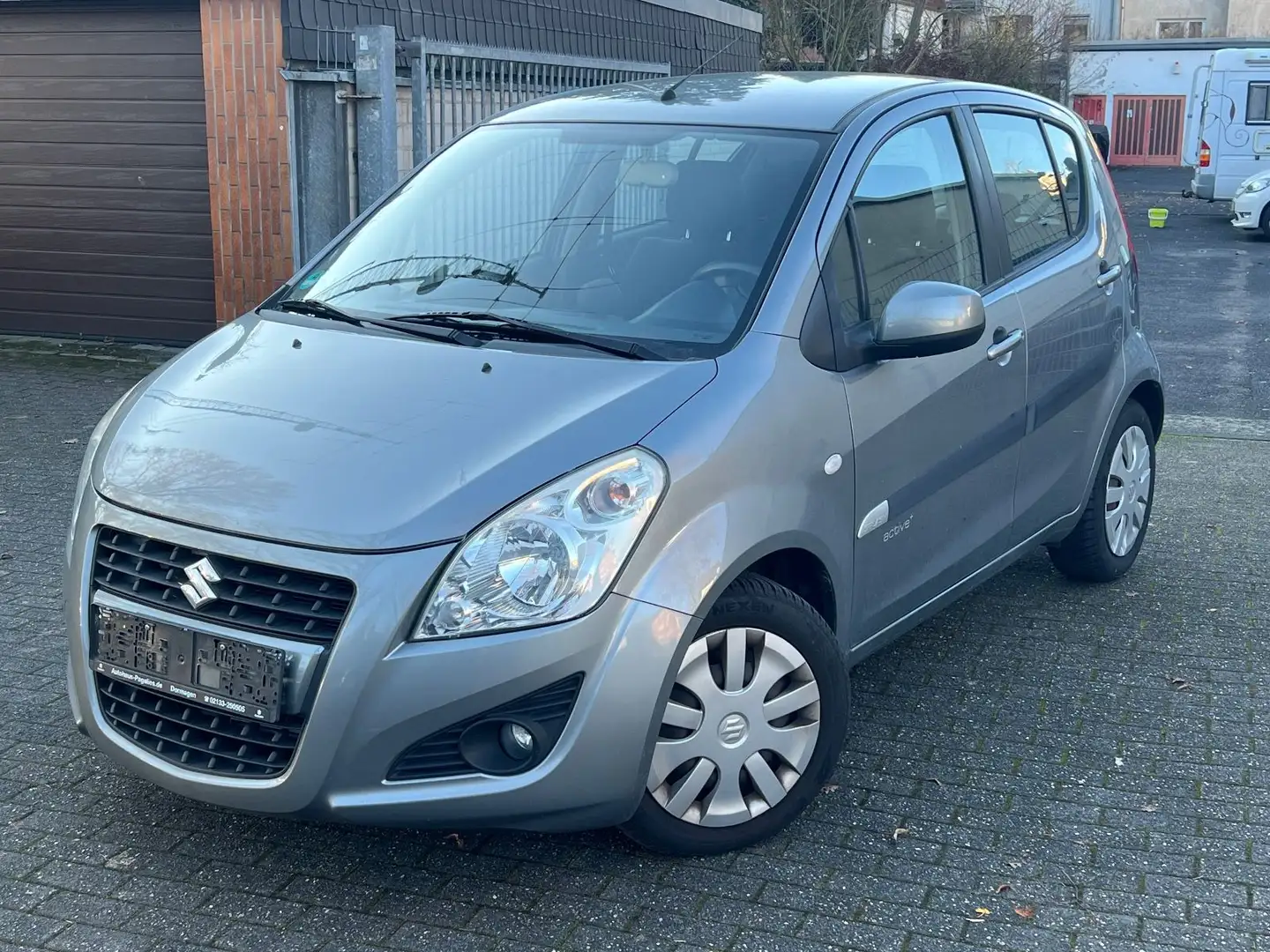 Suzuki Splash Active+,Garantie, 74.000km Grau - 1
