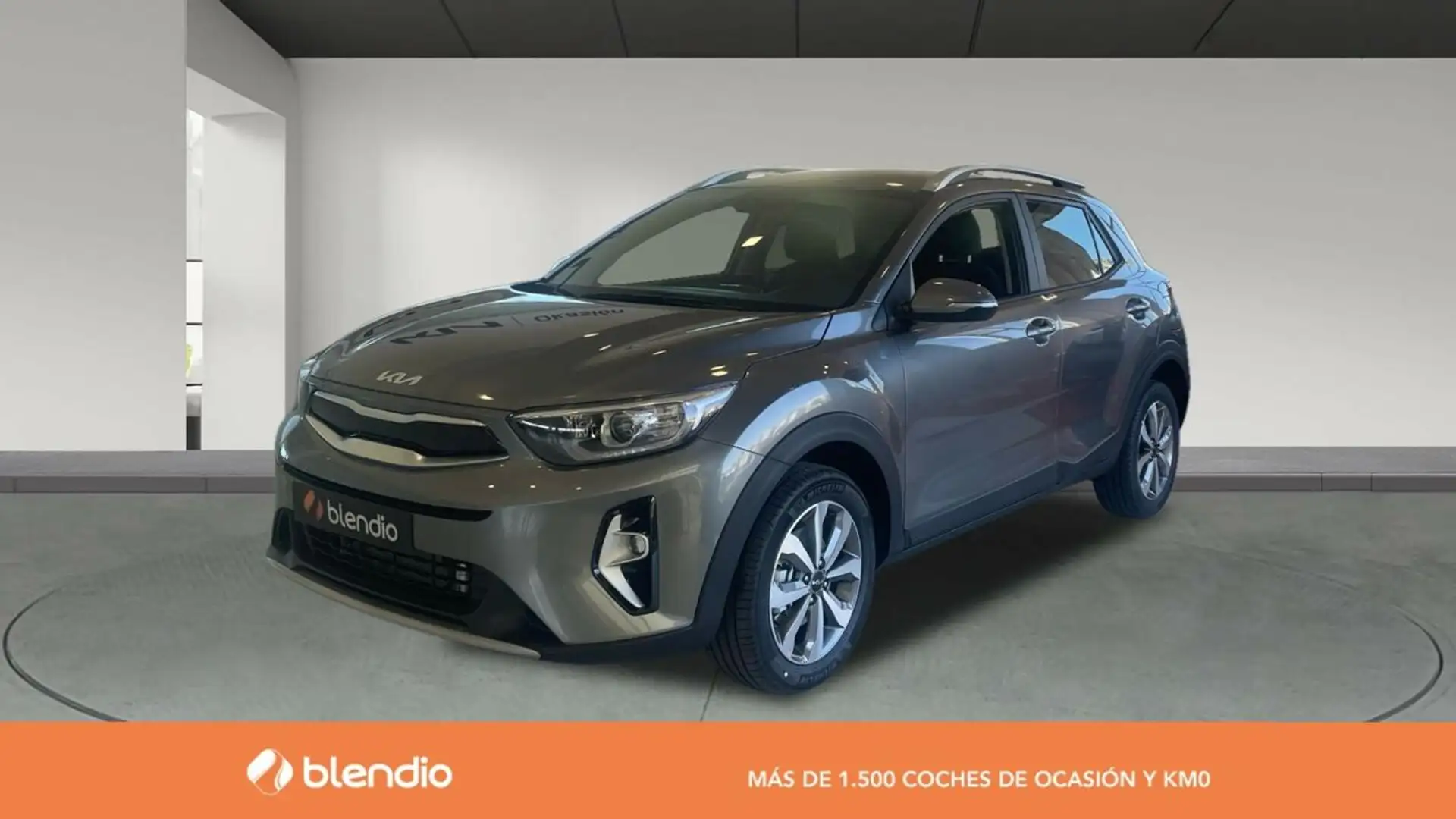 Kia Stonic 1.0 T-GDi MHEV Business 100 Gris - 1