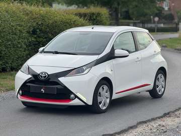 Aygo 1.0i VVT-i x-play // GARANTIE