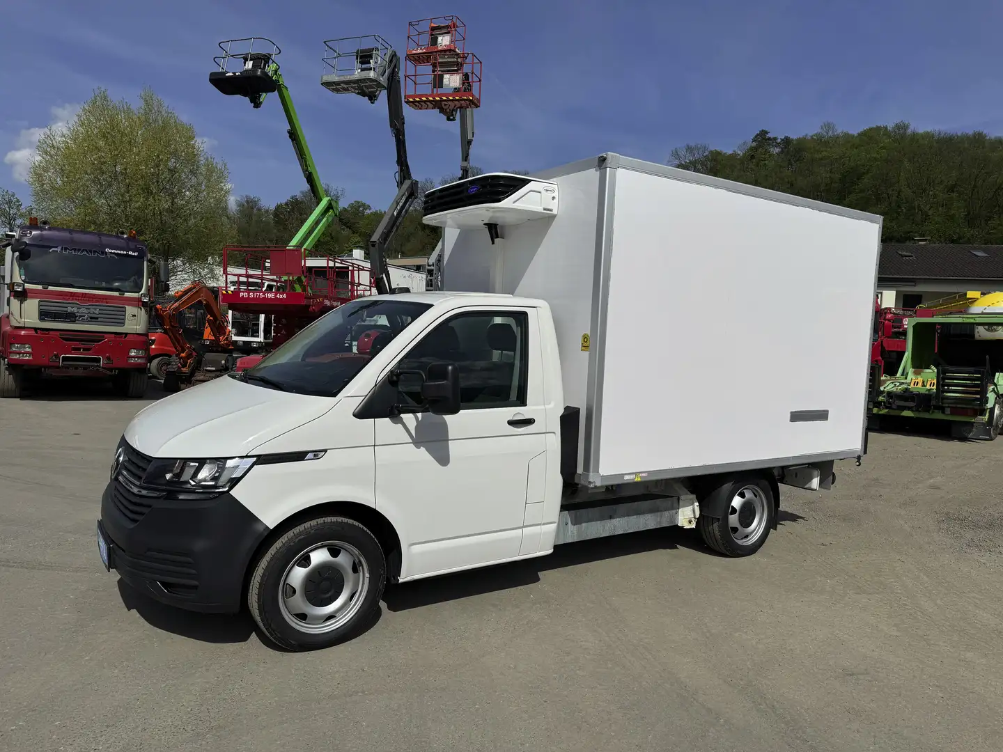 Volkswagen T6.1 Transporter T6 Kühlkoffer Allrad 4x4 Carrier Xarios 300 Weiß - 1