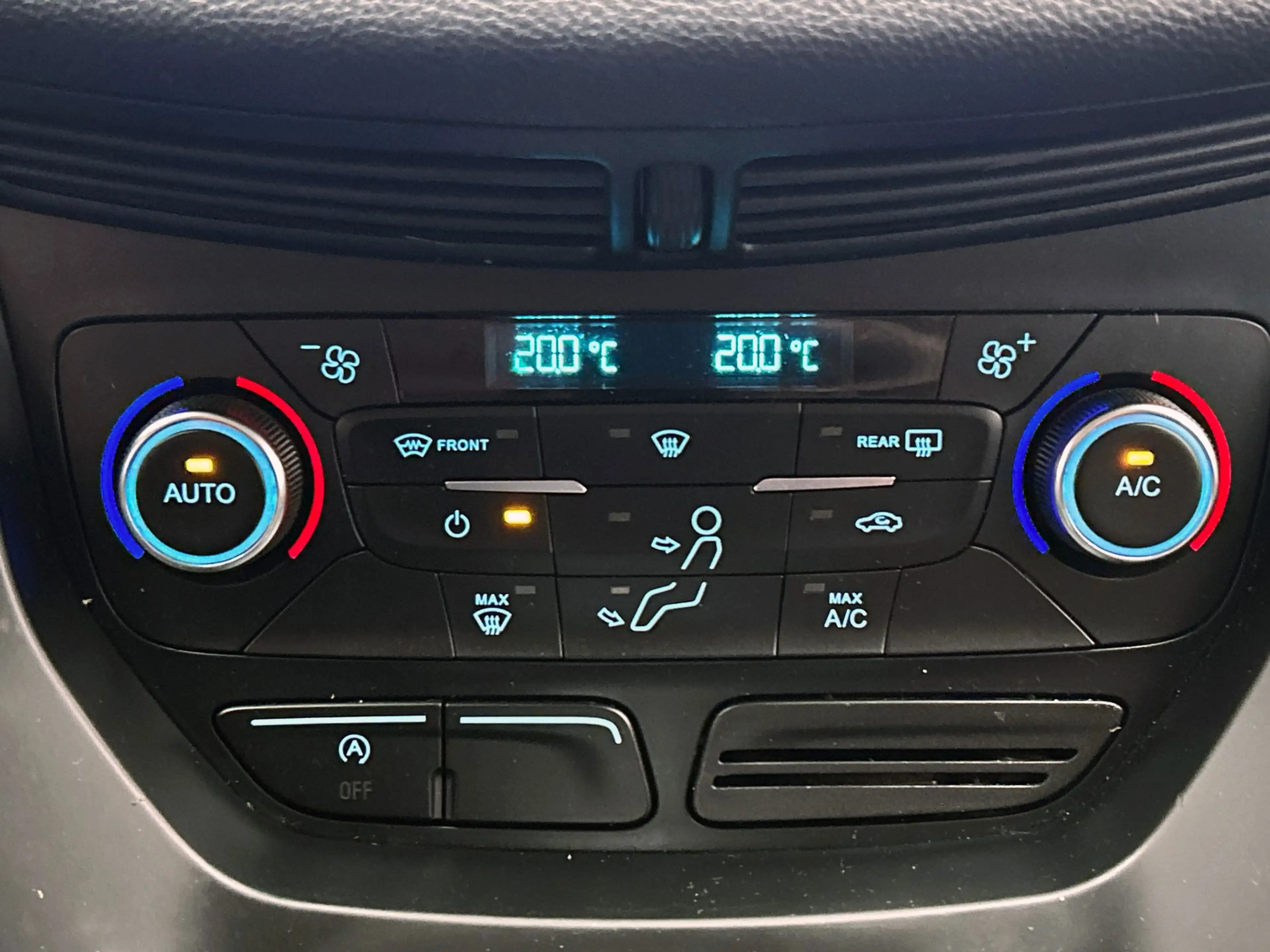 Ford Kuga 1.5 EcoBoost Trend Ultimate | Origineel NL | Trekh — photo 14
