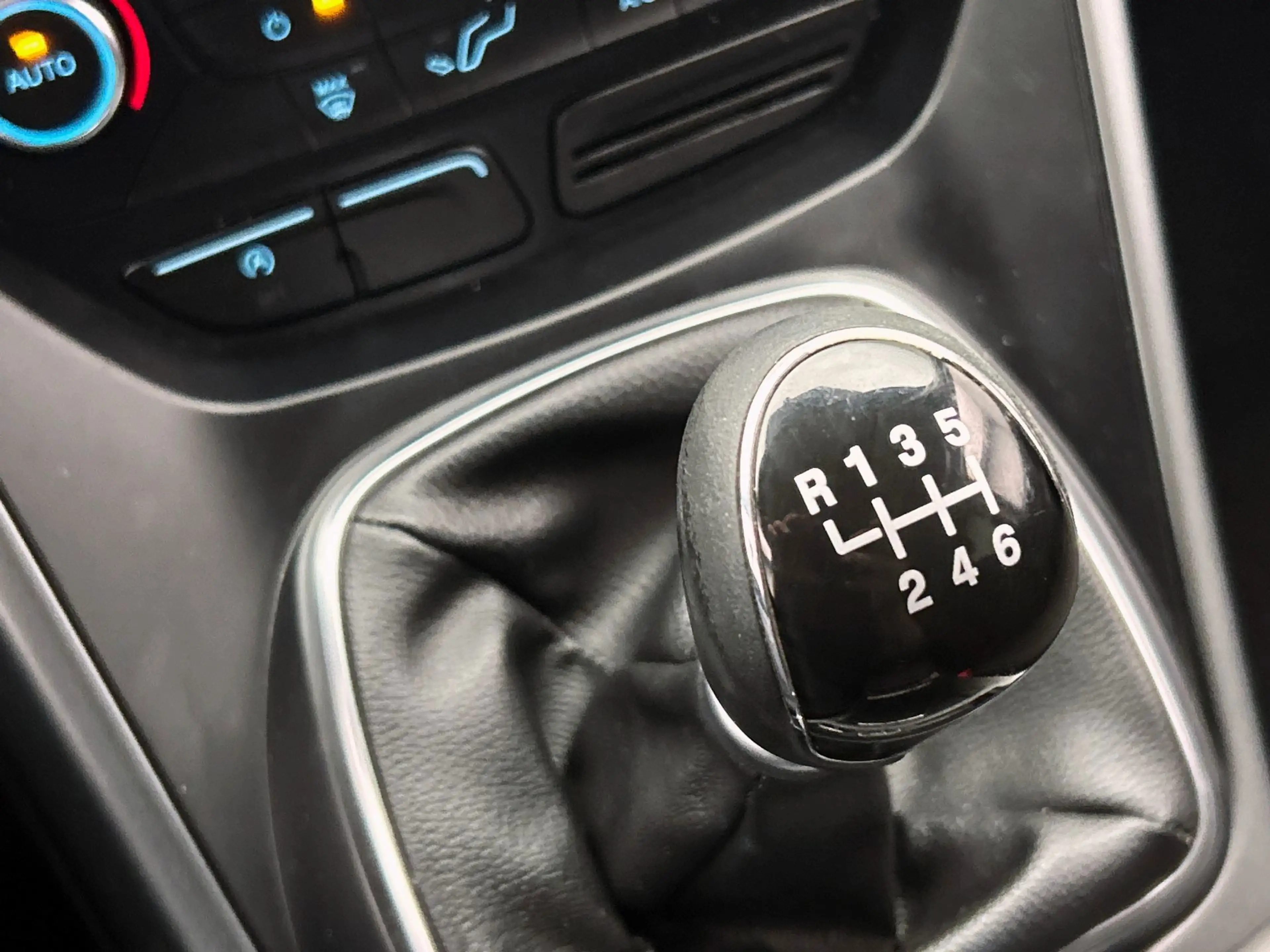 Ford Kuga 1.5 EcoBoost Trend Ultimate | Origineel NL | Trekh — photo 36