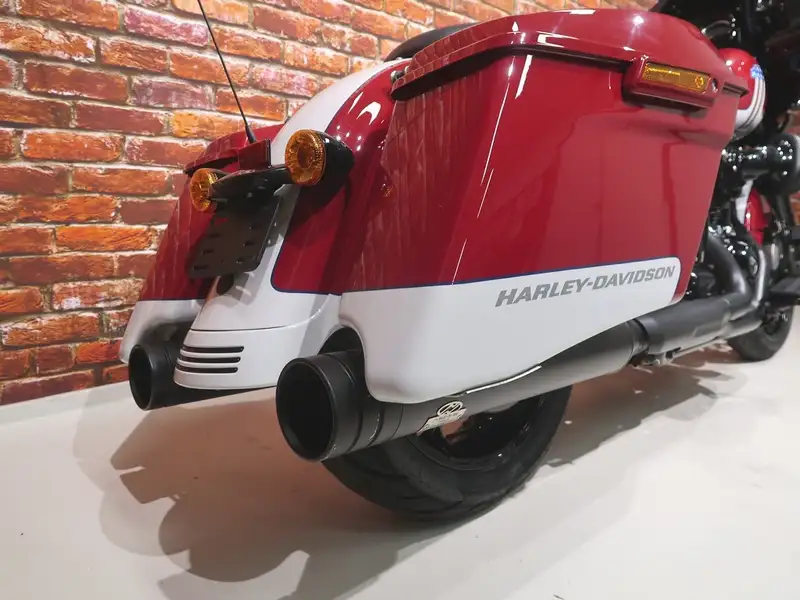 Harley-Davidson Road Glide - foto 6