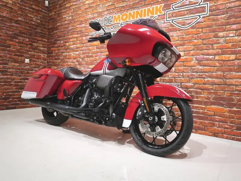 Harley-Davidson Road Glide - foto 2