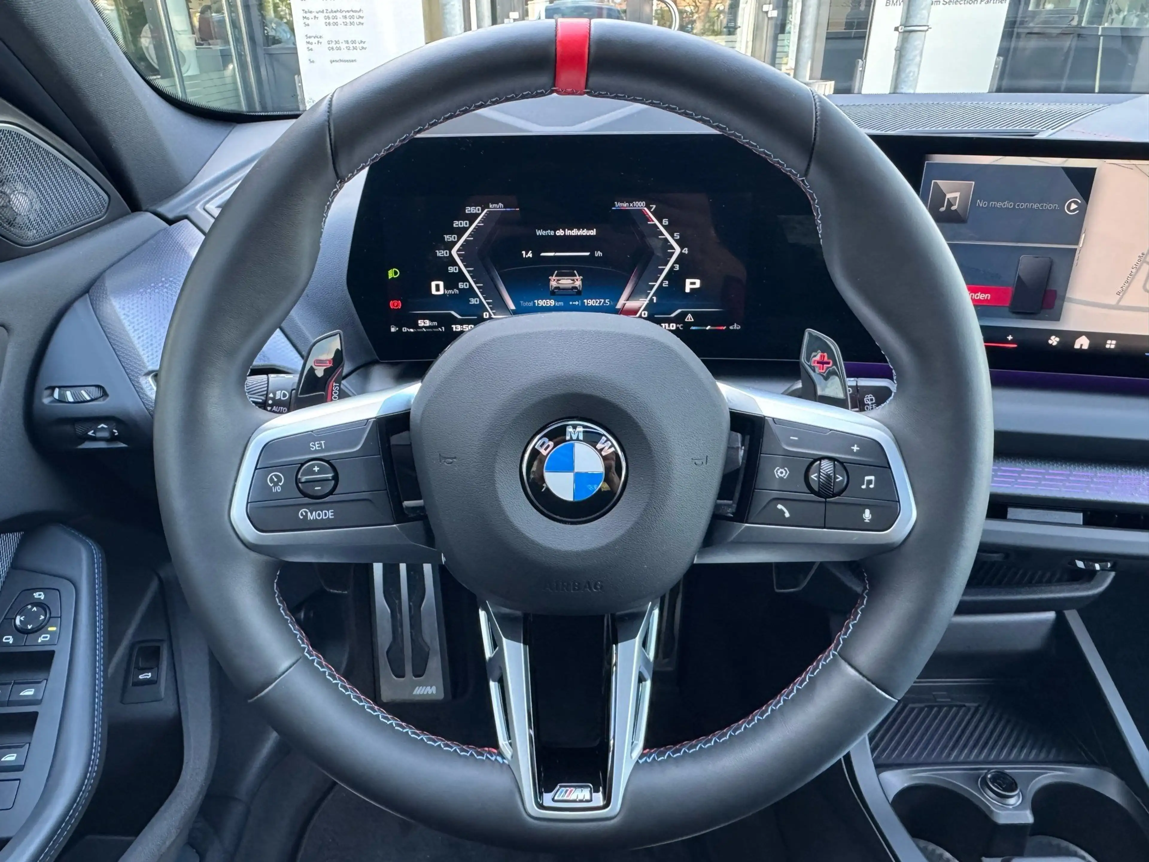 BMW 135 M135 xDrive M Sport Pro PANO DA+ 360° h&k HuD — photo 8